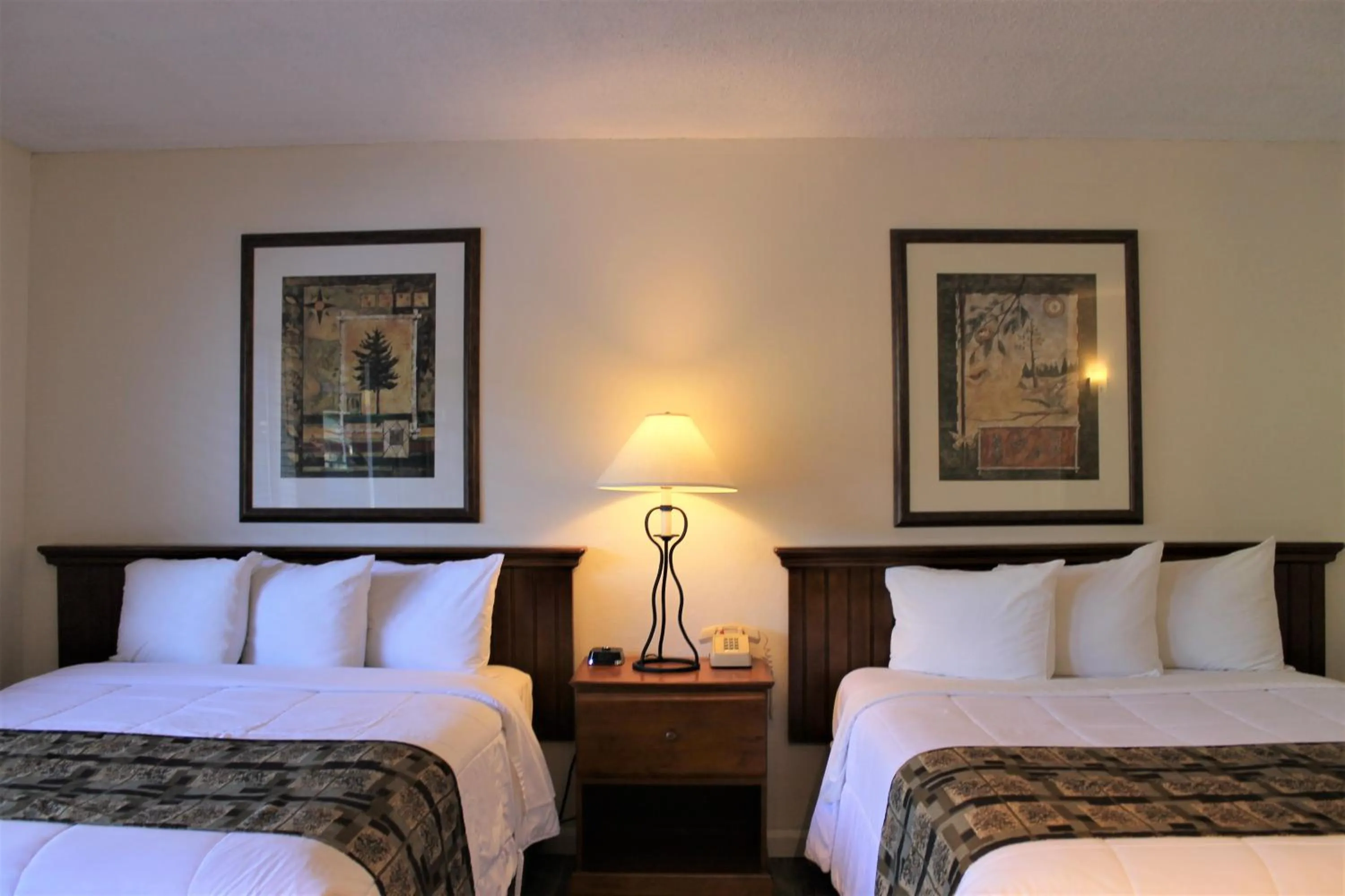 Bed in Big Pines Mountain House