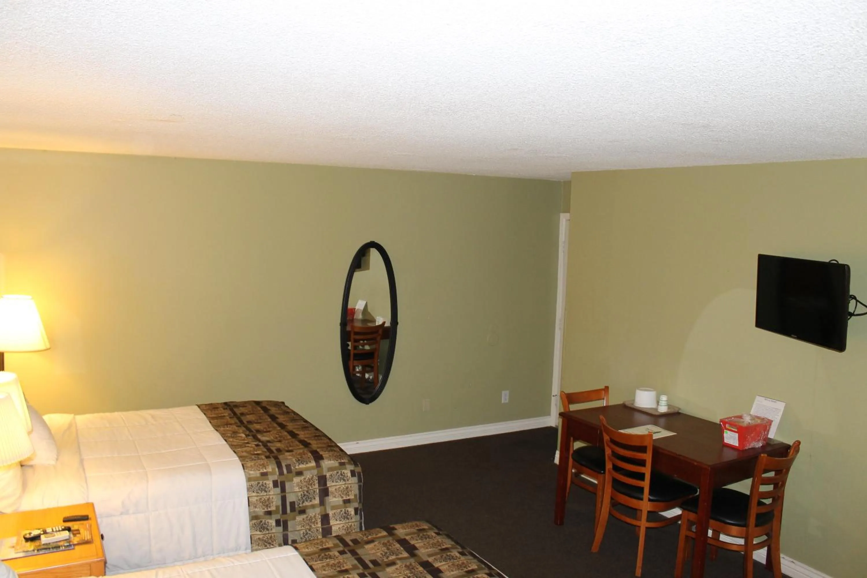 Bed in Big Pines Mountain House