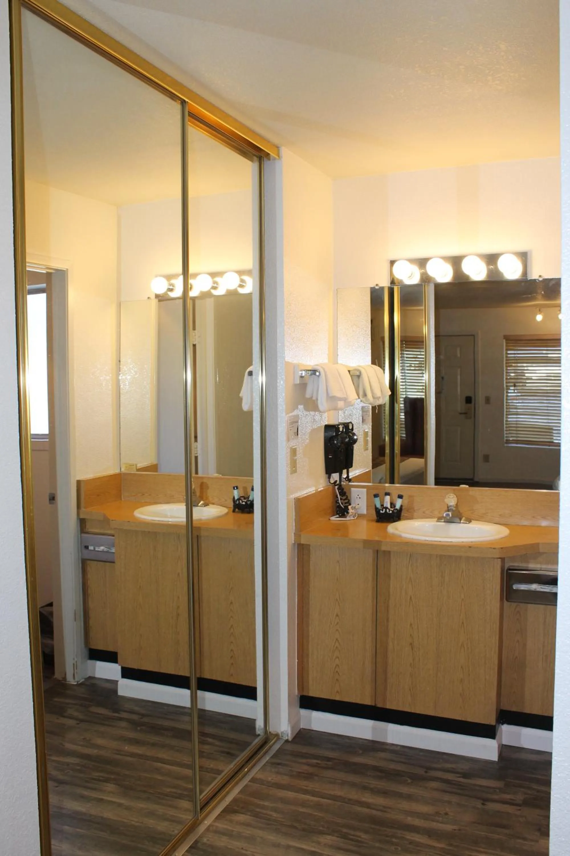 Bathroom in Big Pines Mountain House