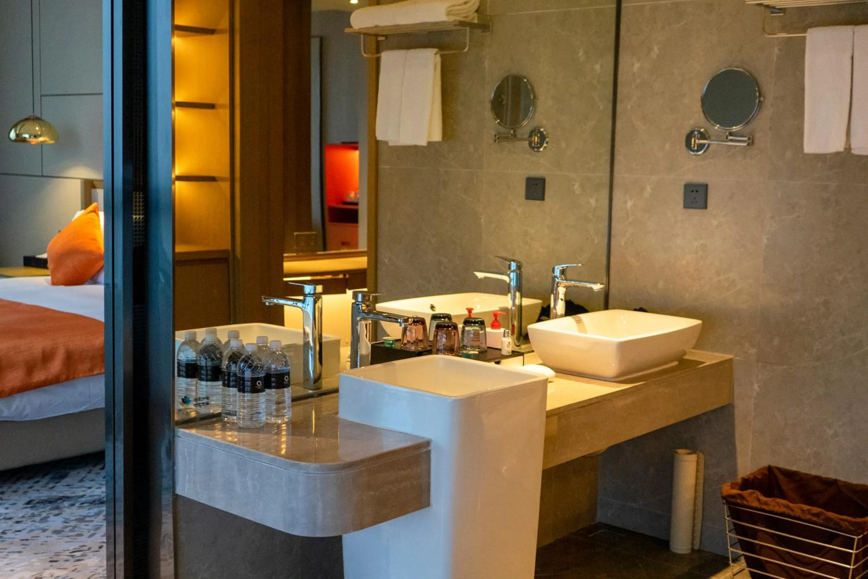 Toilet in The QUBE Hotel Ningbo North