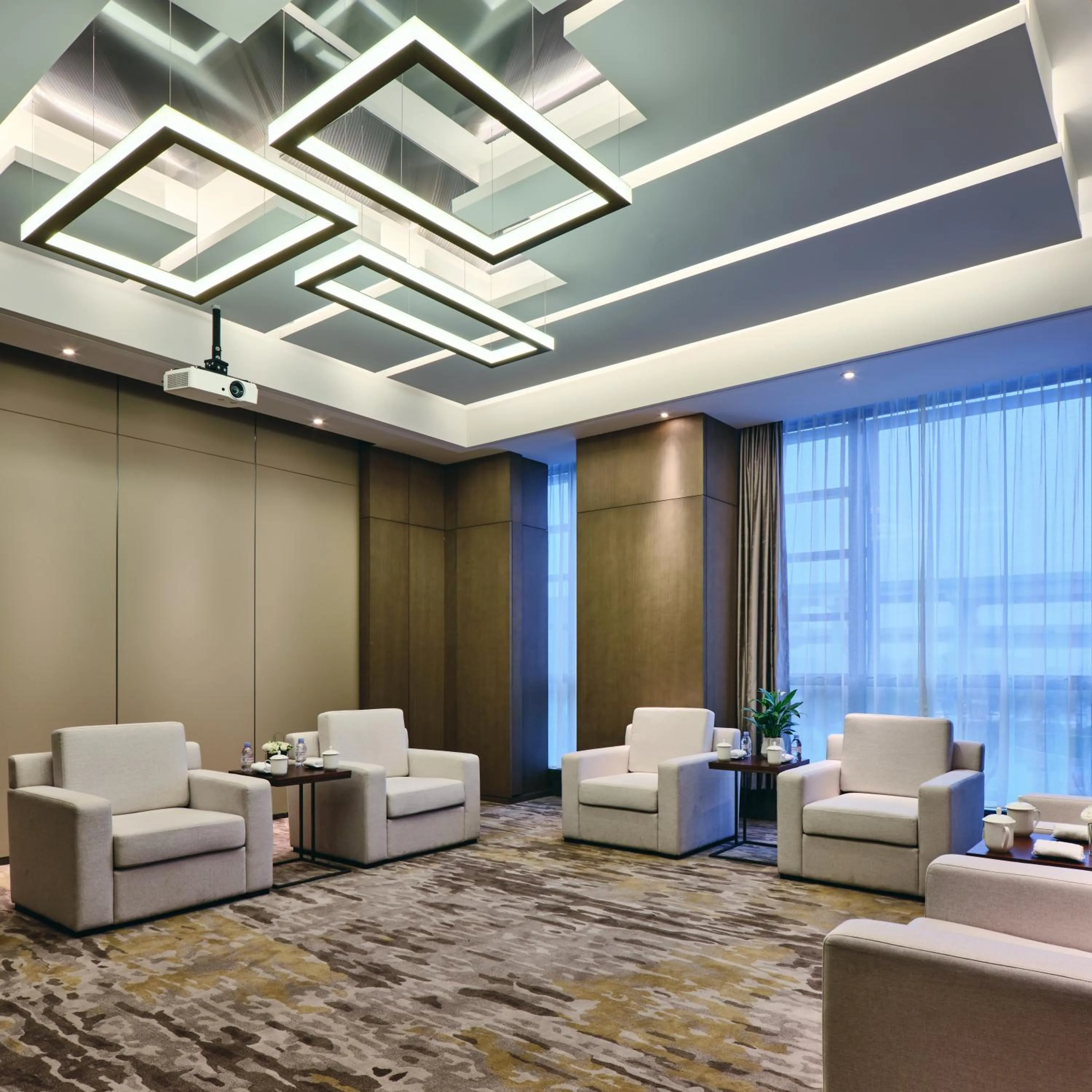 Business facilities in The QUBE Hotel Ningbo North