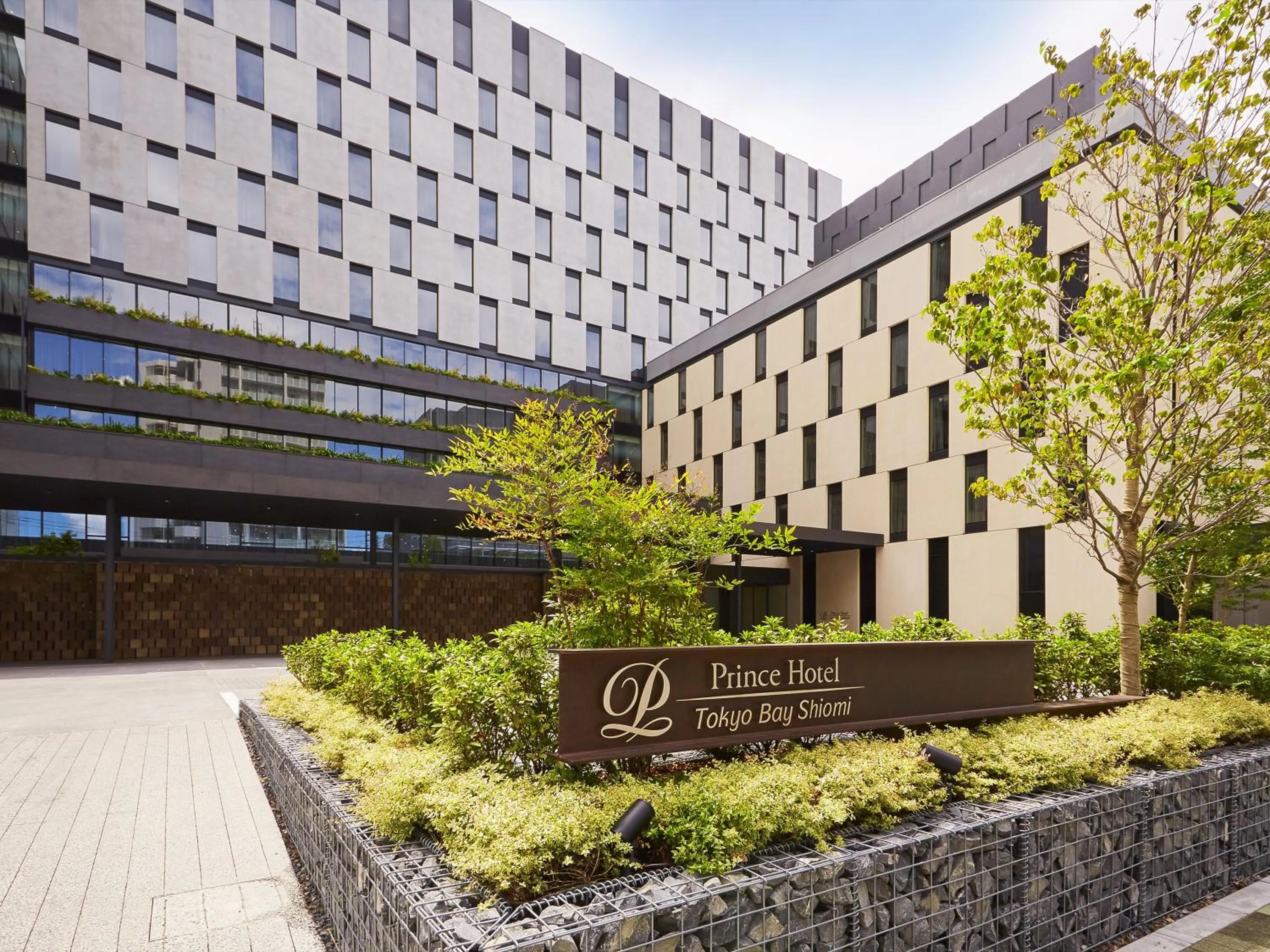 Facade/entrance in Tokyo Bay Shiomi Prince Hotel