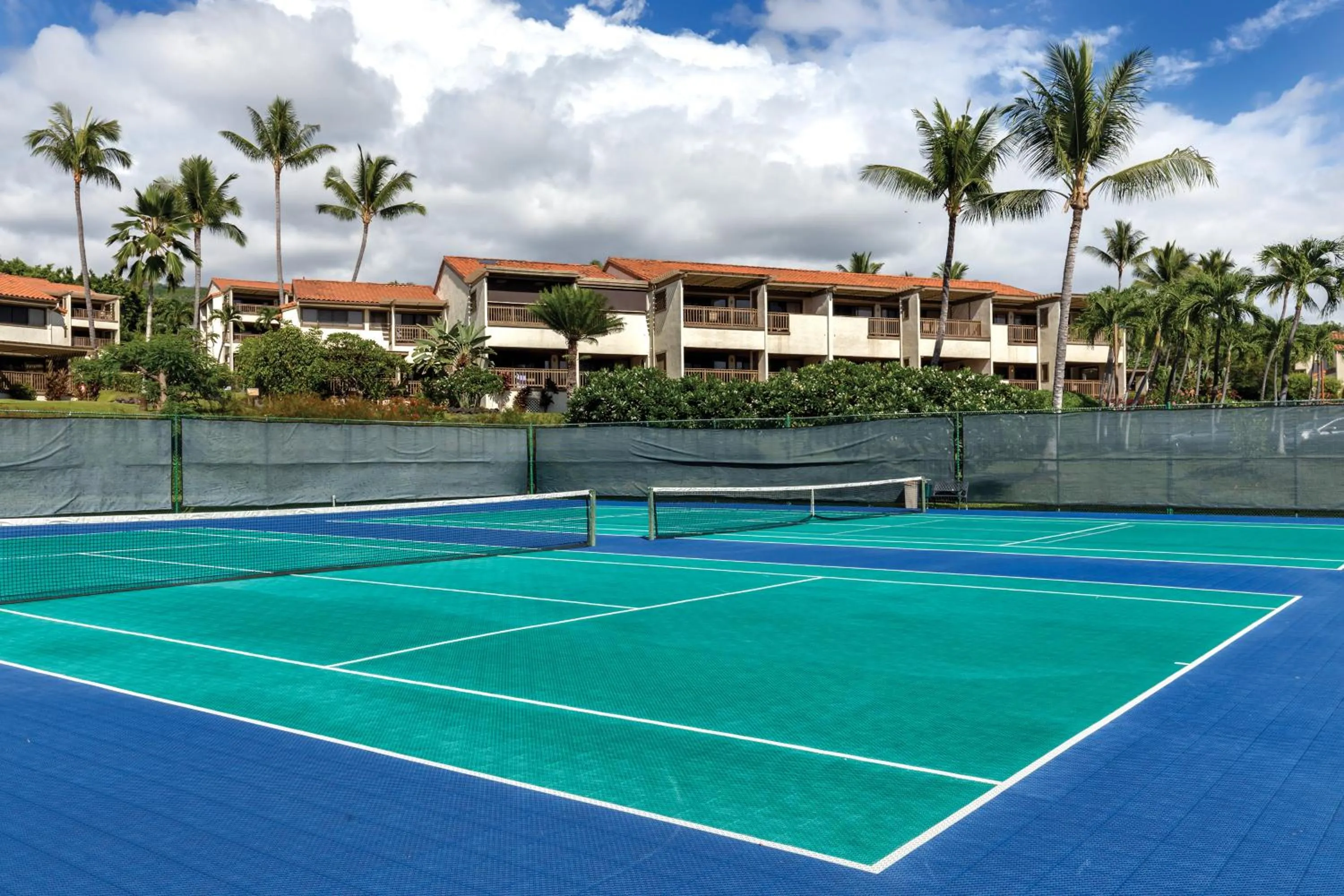 Tennis court in Kona Coast Resort