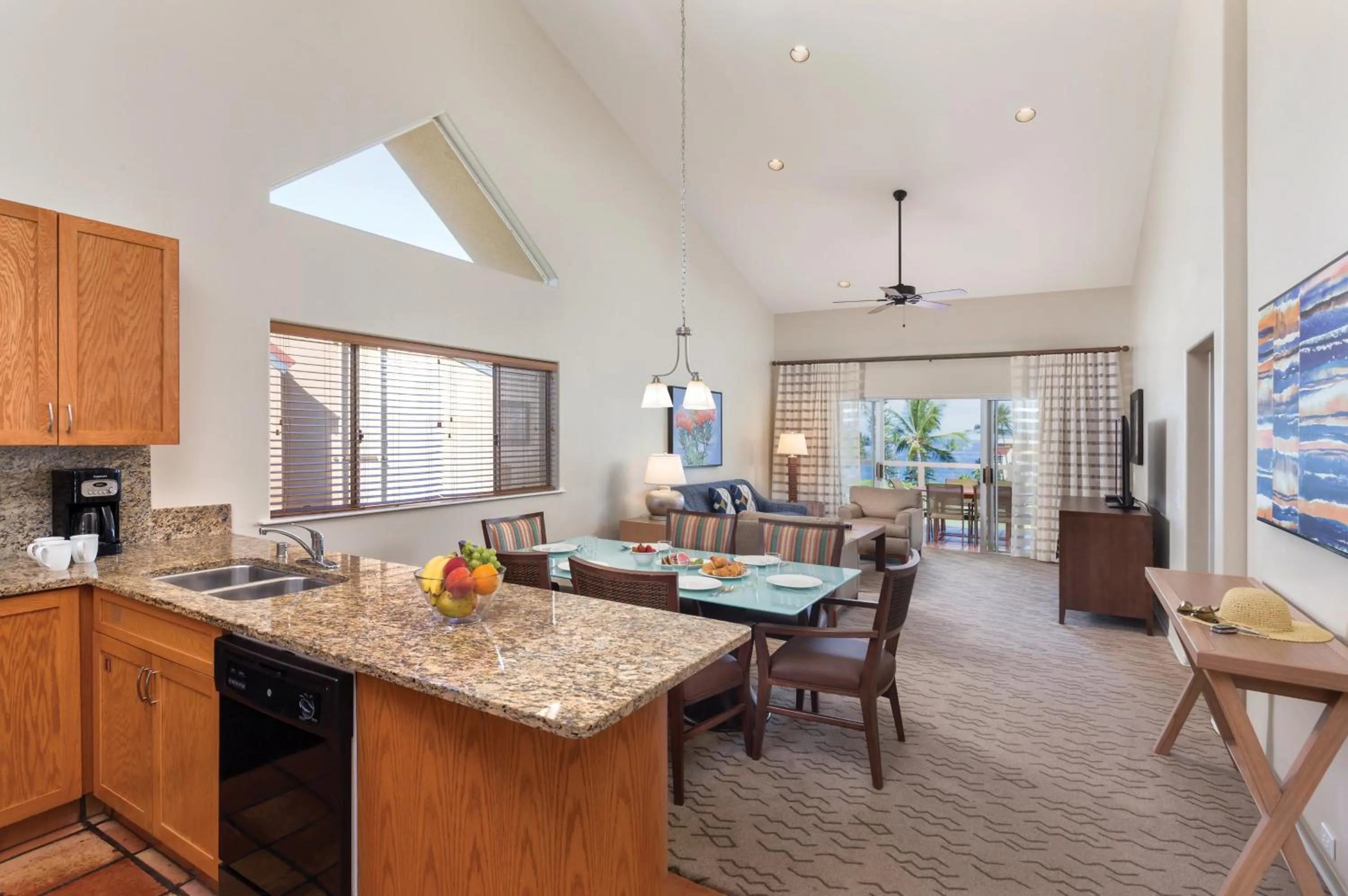 Bedroom in Kona Coast Resort