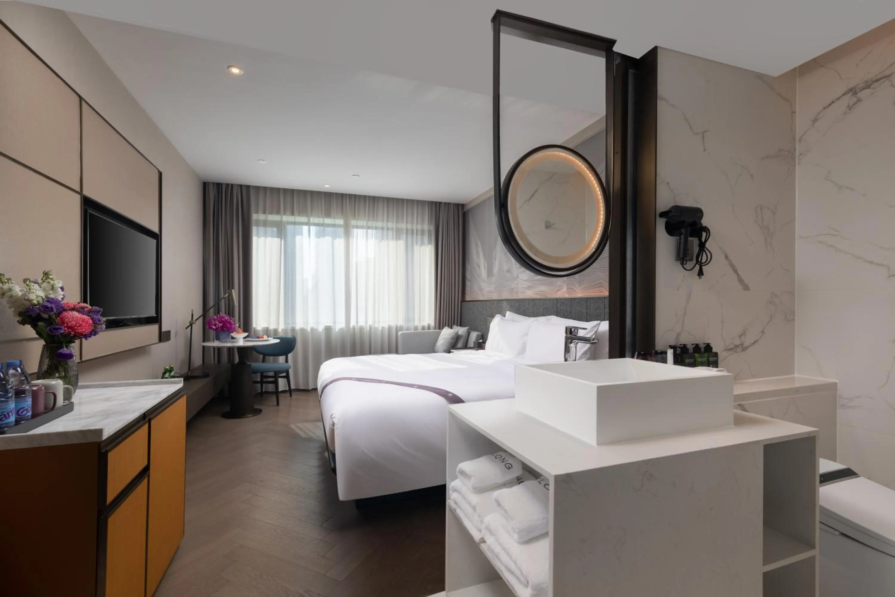 Photo of the whole room, Bed in Amber East Hotel