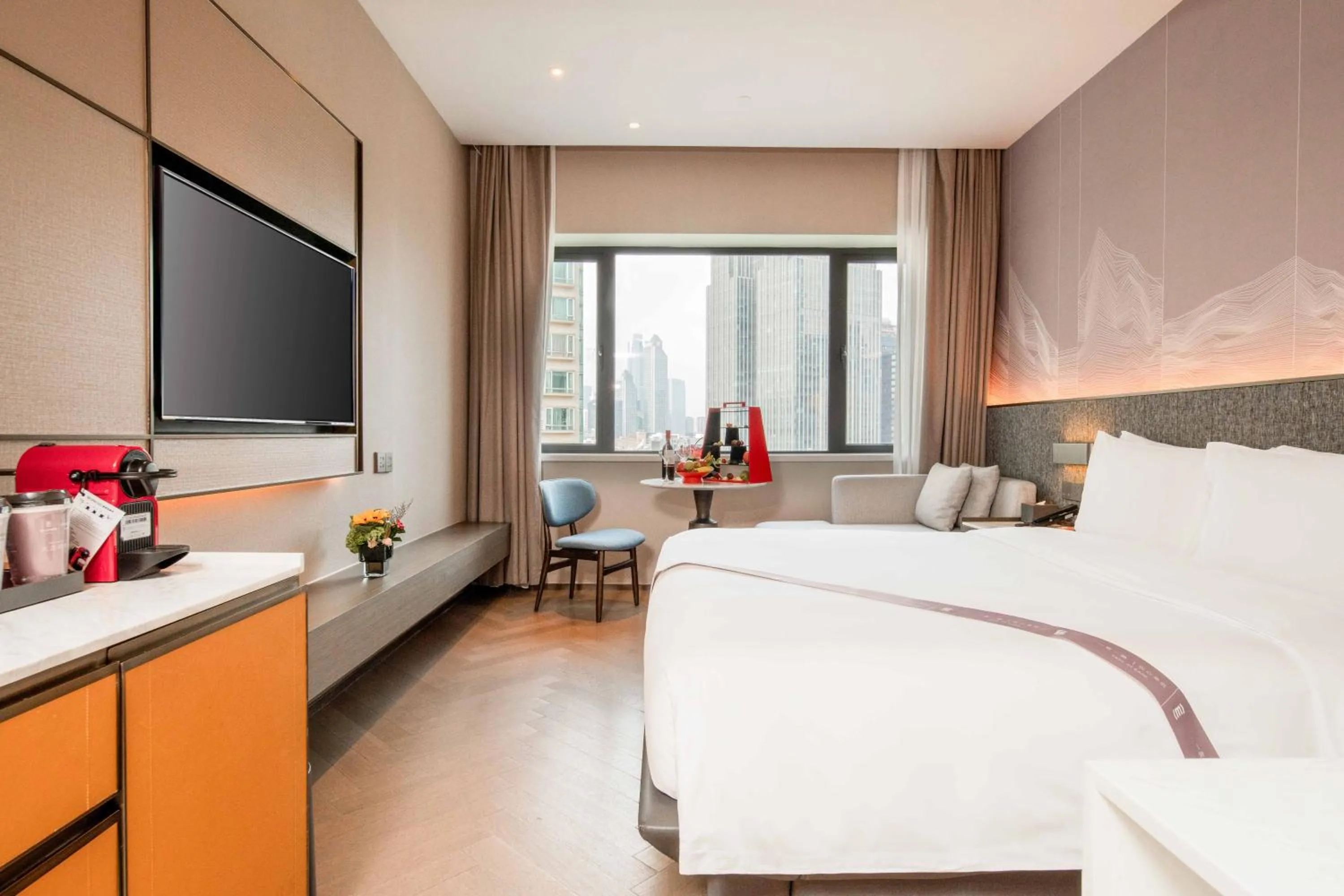 Living room, Bed in Imperial Traders Elong Hotel