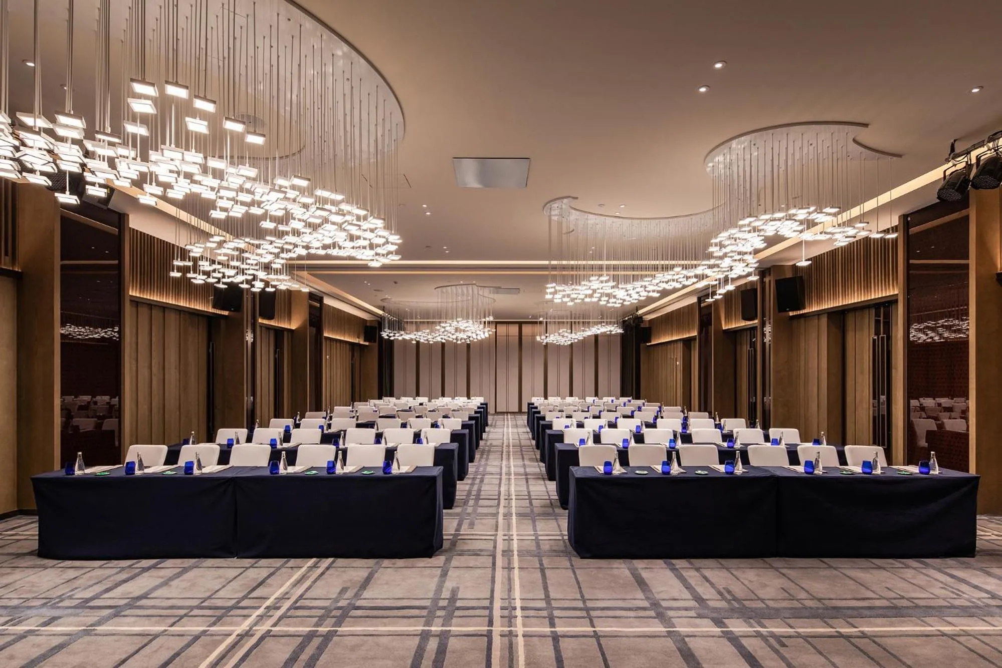 Banquet/Function facilities in Amber East Hotel