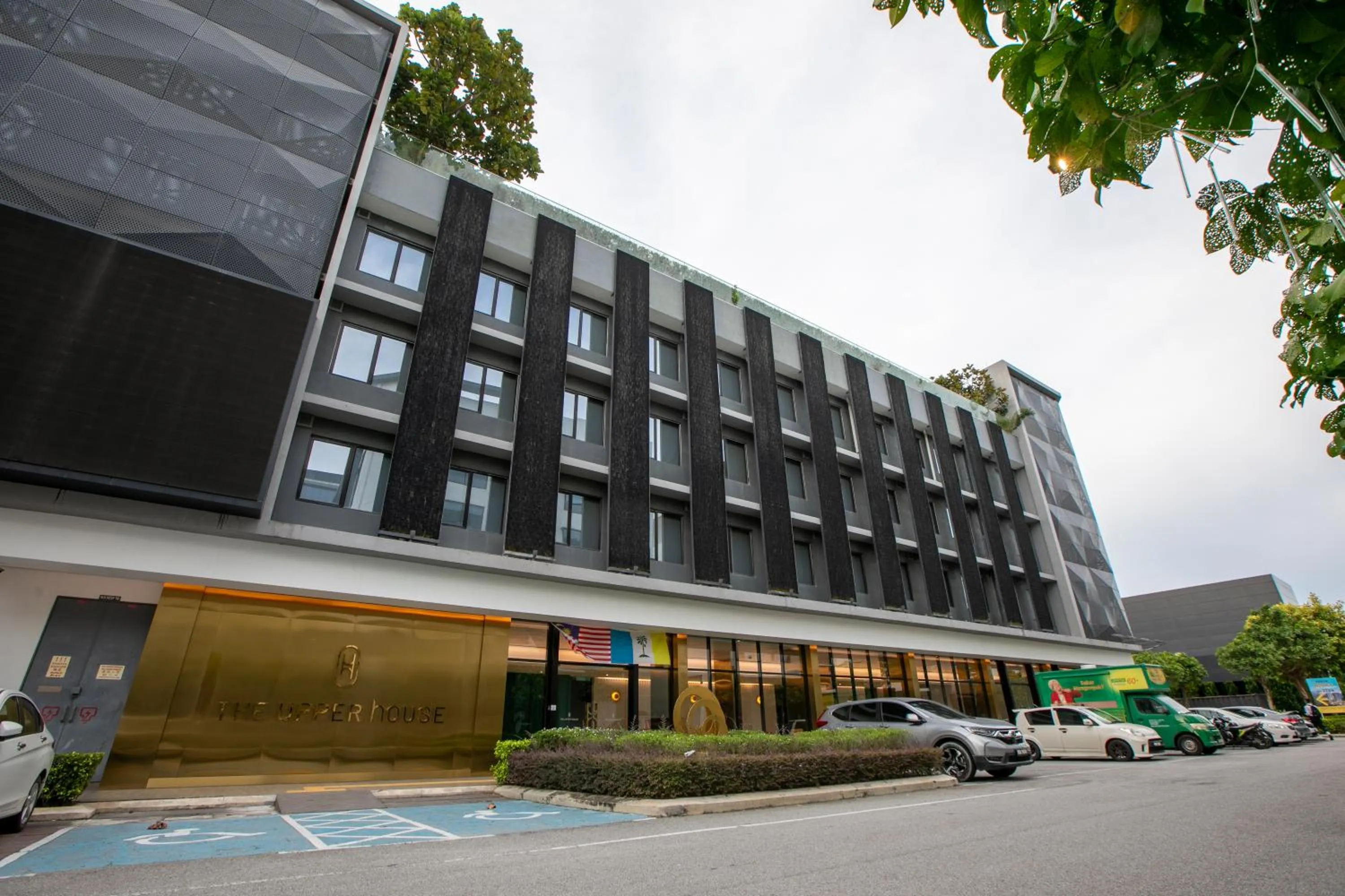 The Upper House, Batu Kawan