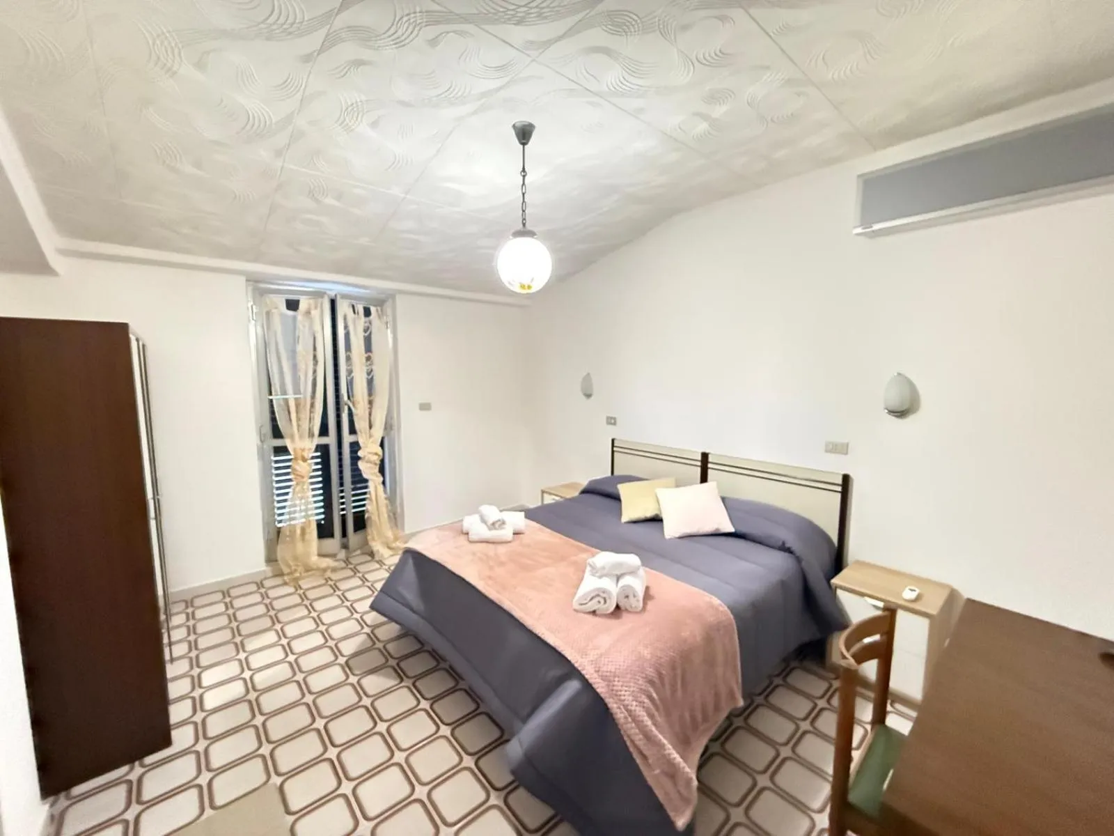 Bedroom, Bed in Hotel Blurelda