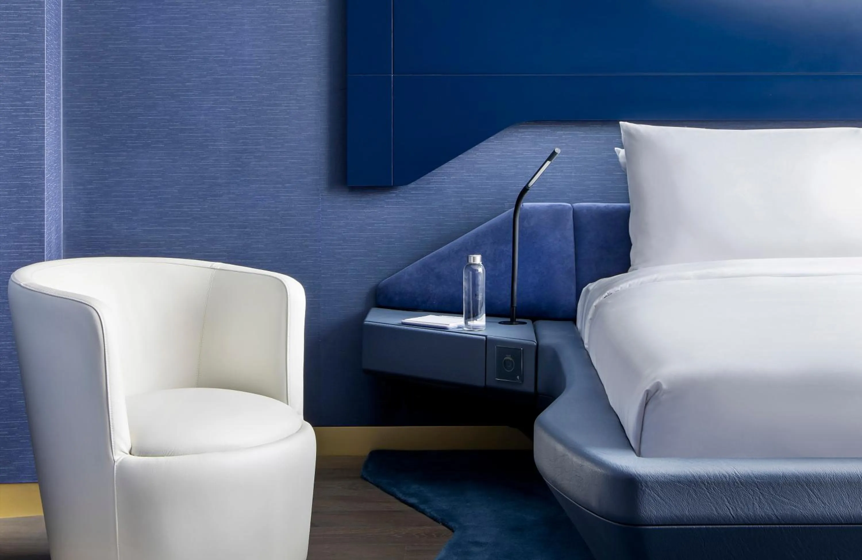 Bed in ME Dubai by Meliá