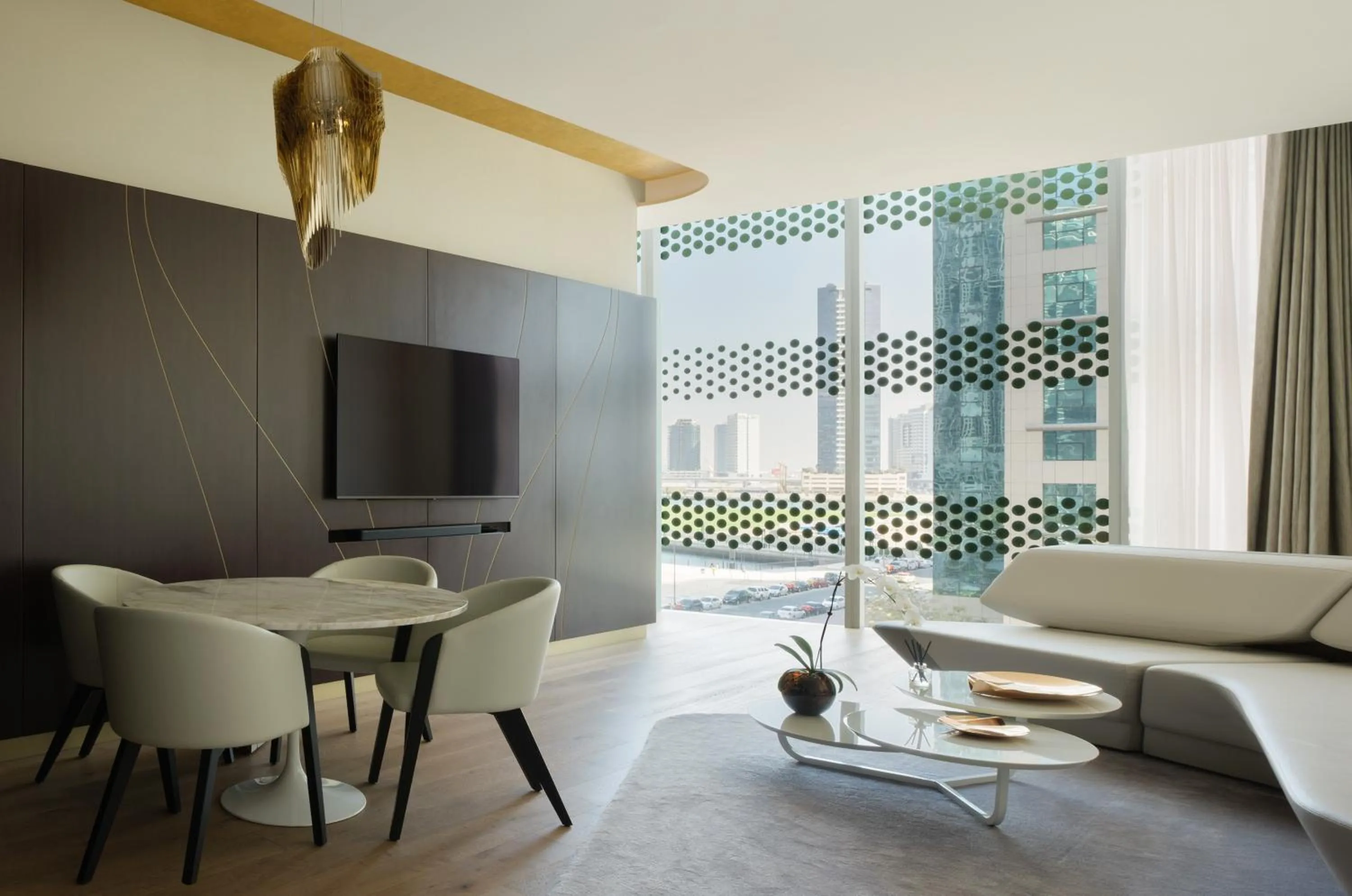 TV and multimedia in ME Dubai by Meliá