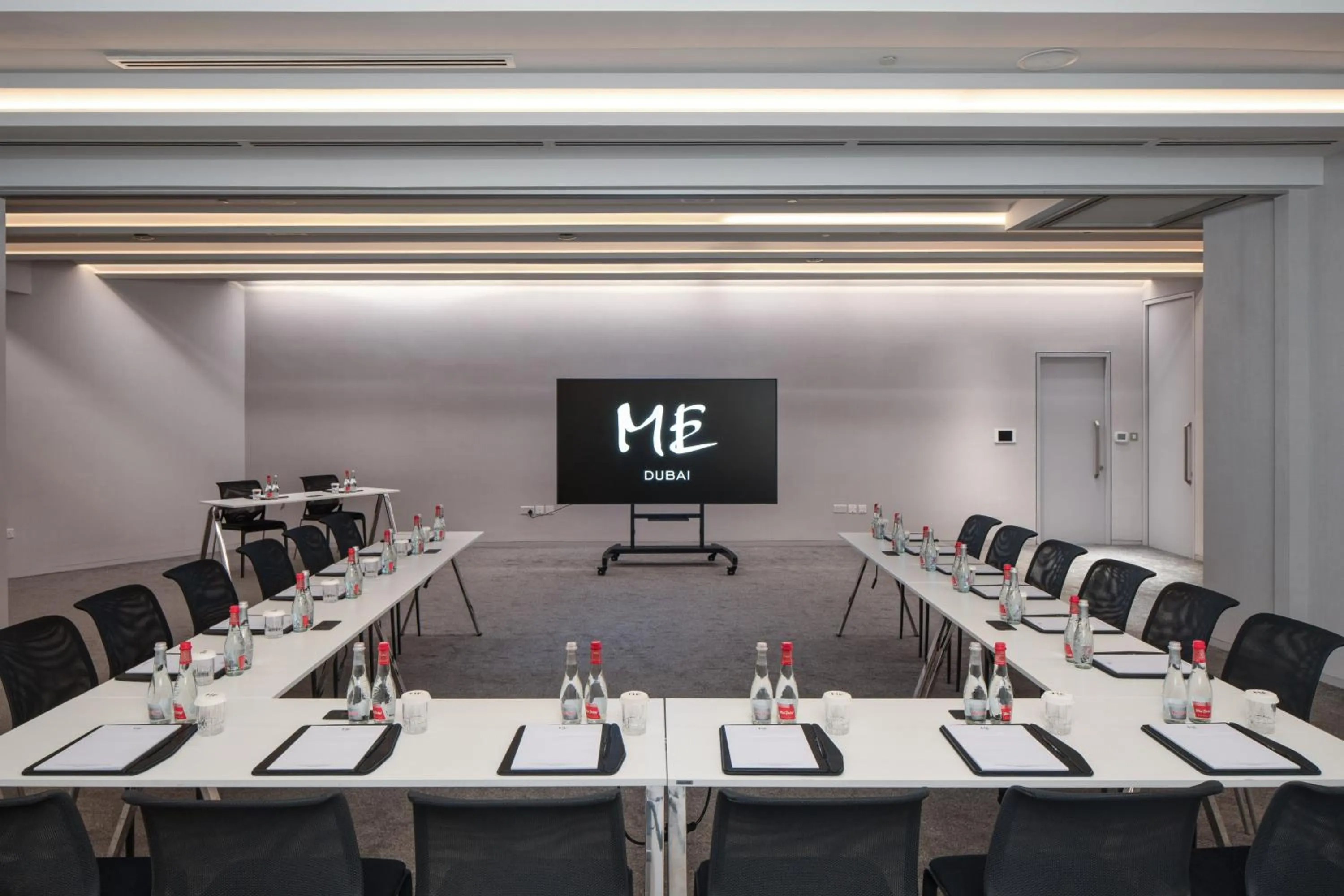 TV and multimedia in ME Dubai by Meliá