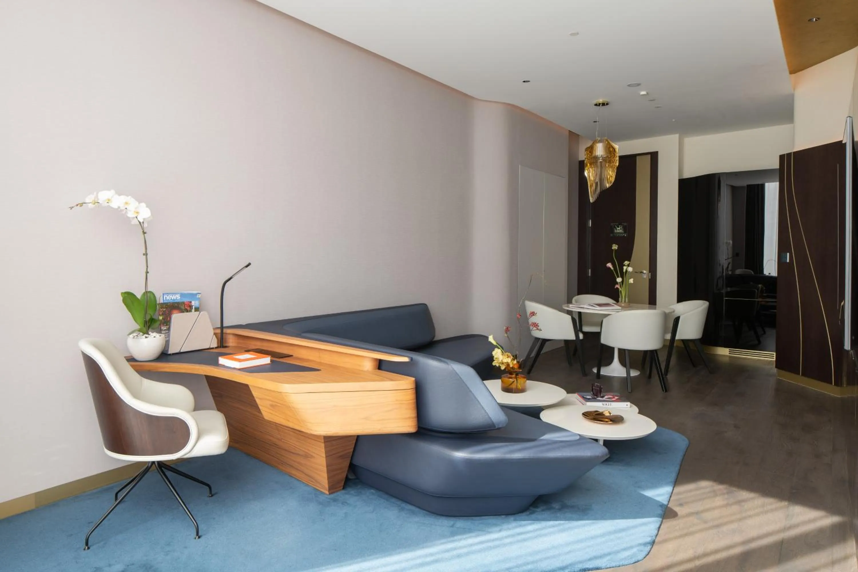 Living room in ME Dubai by Meliá