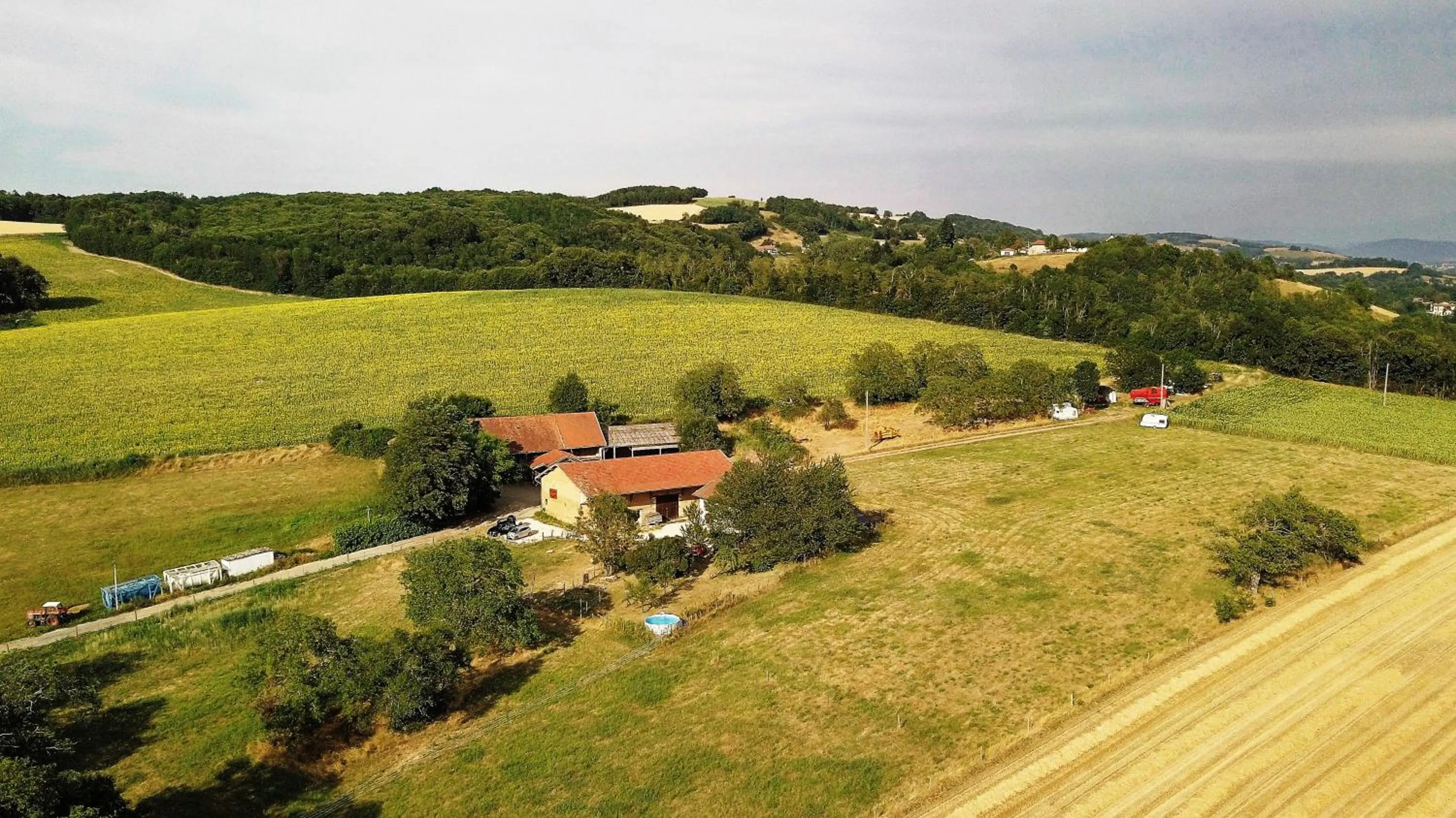 Property building in Au dessus de Parady