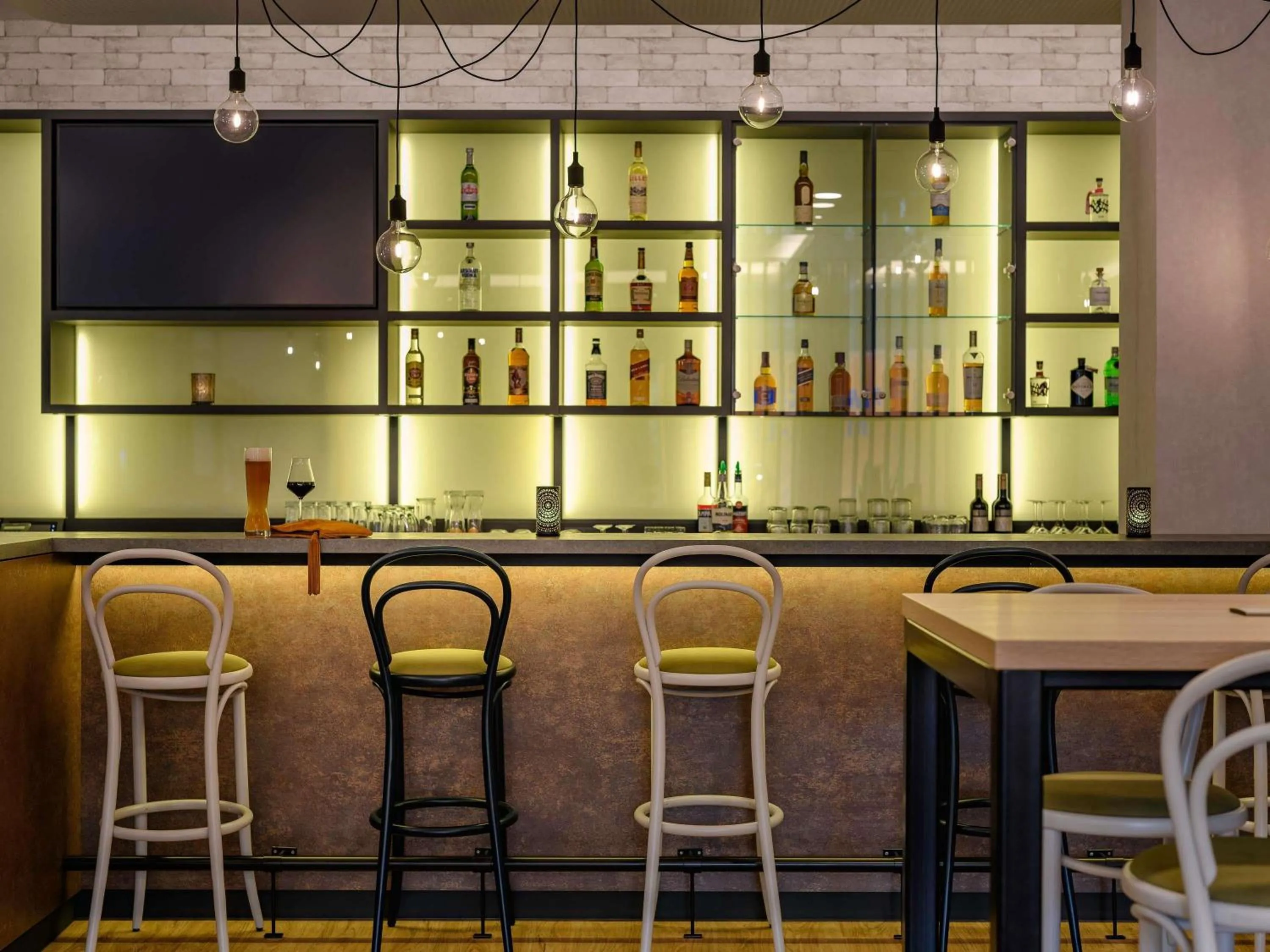 Lounge or bar in ibis Styles Magdeburg