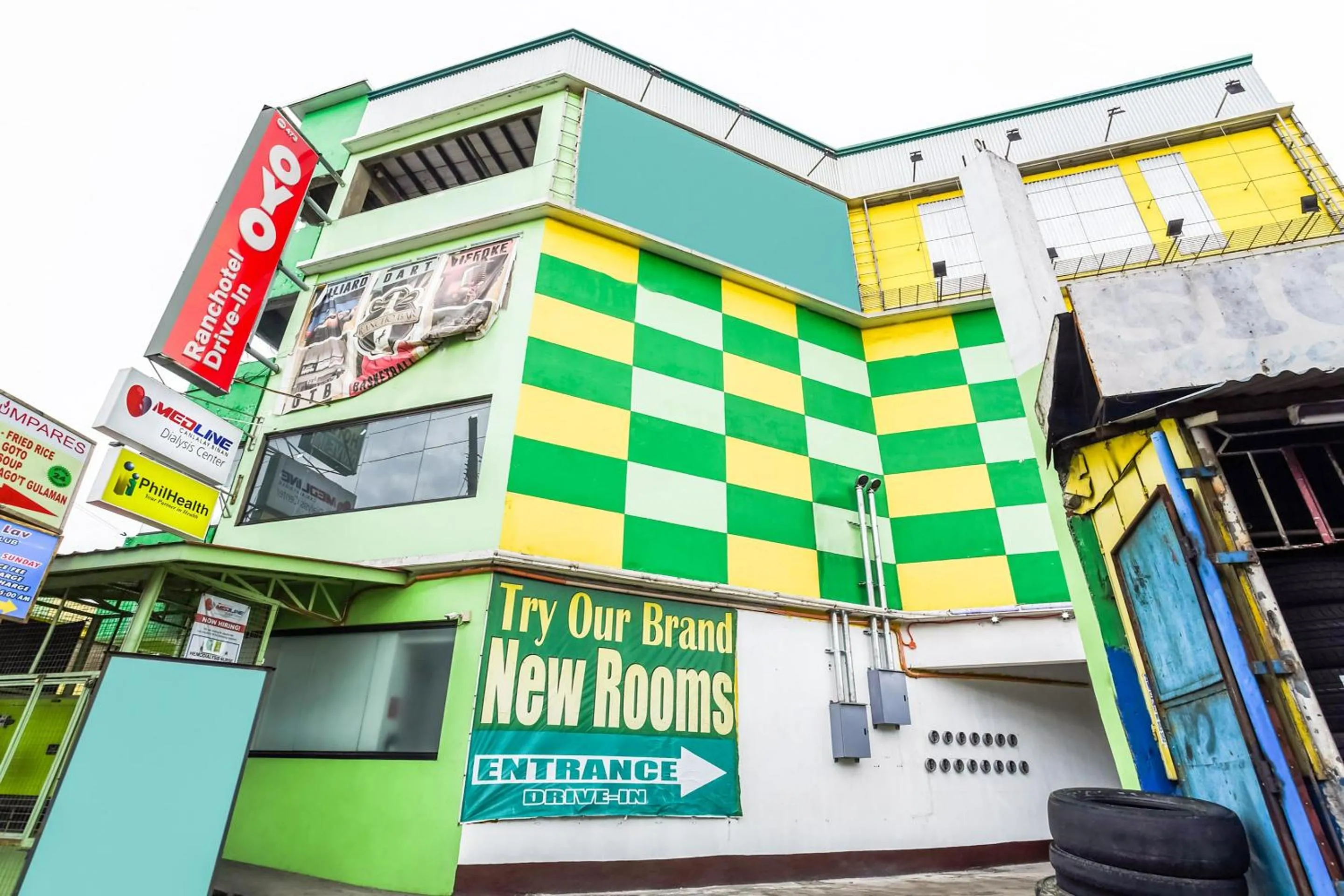 Facade/entrance in OYO 473 Ranchotel Drive-in