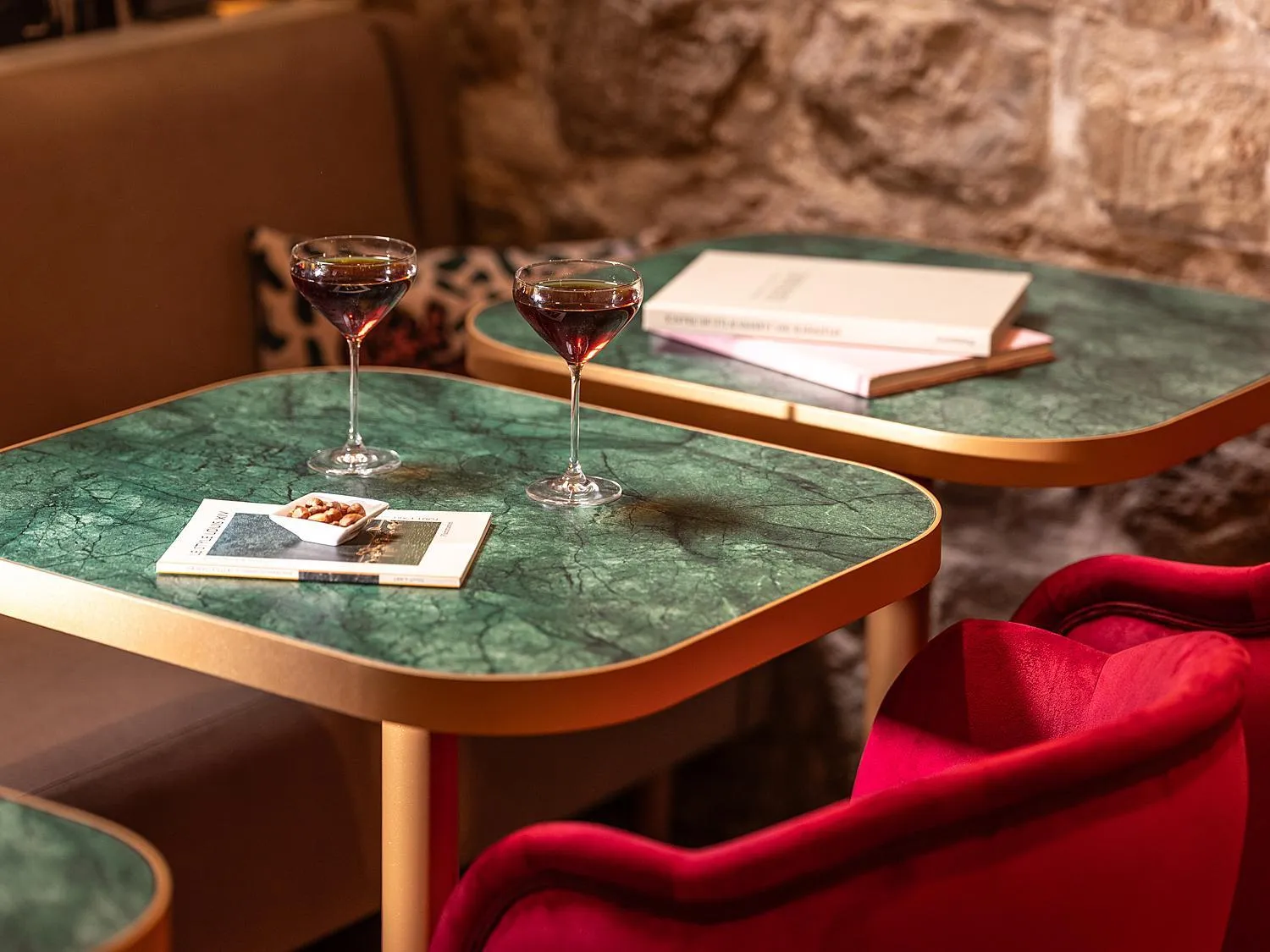 Food and drinks in Hôtel Zélie Champs-Elysées