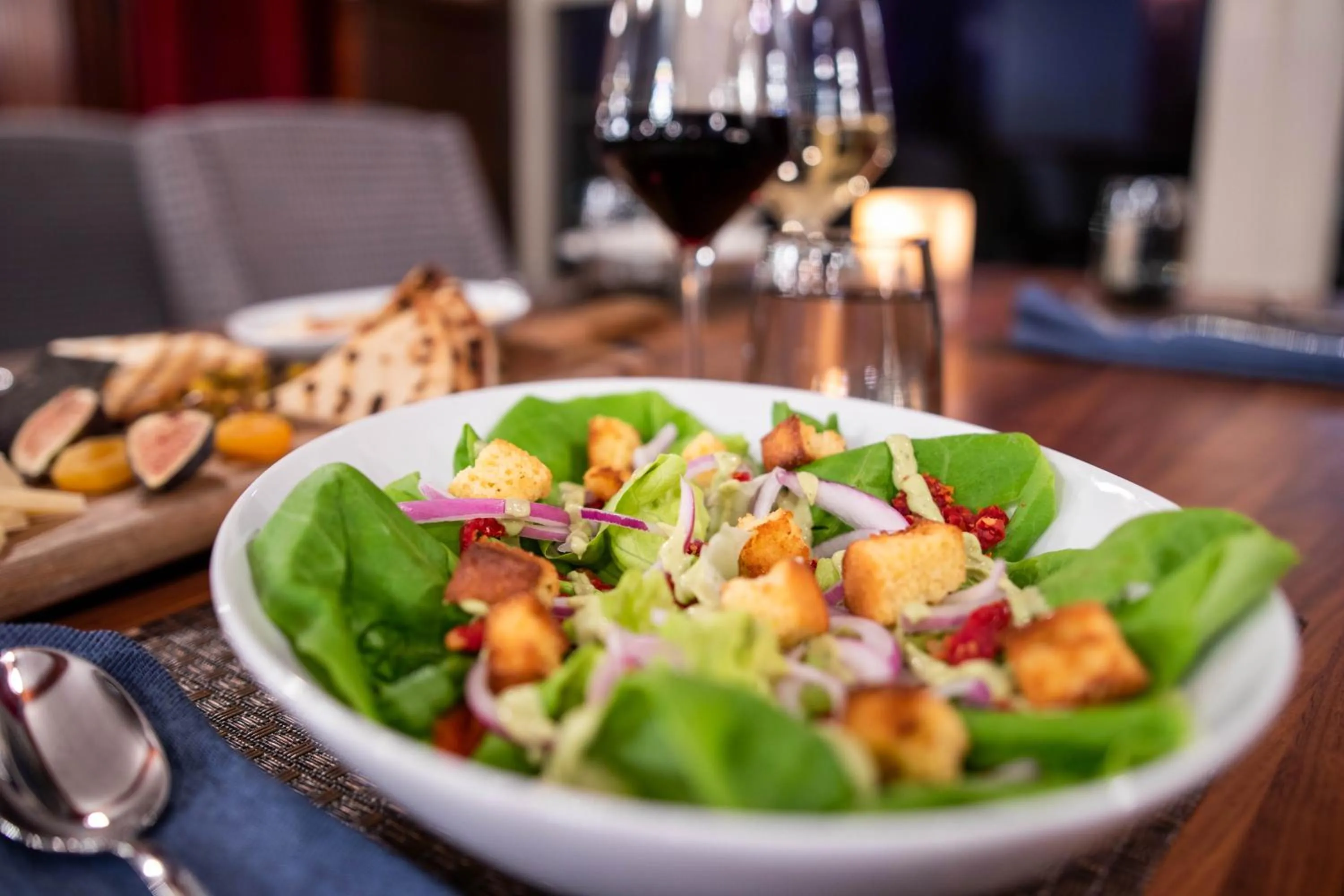 Restaurant/places to eat in Skytop Lodge