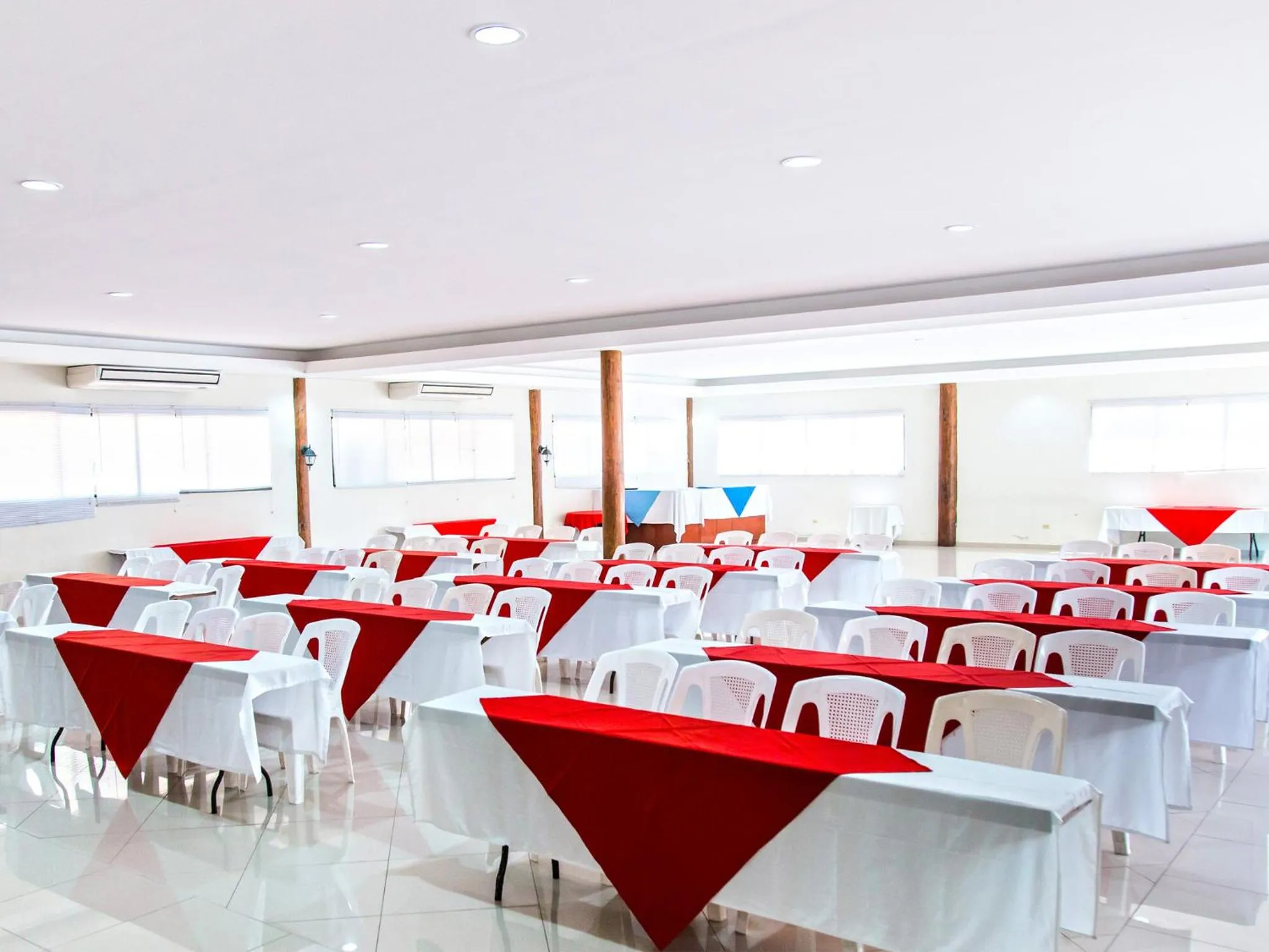 Lounge or bar in Hotel Bahia del Sol