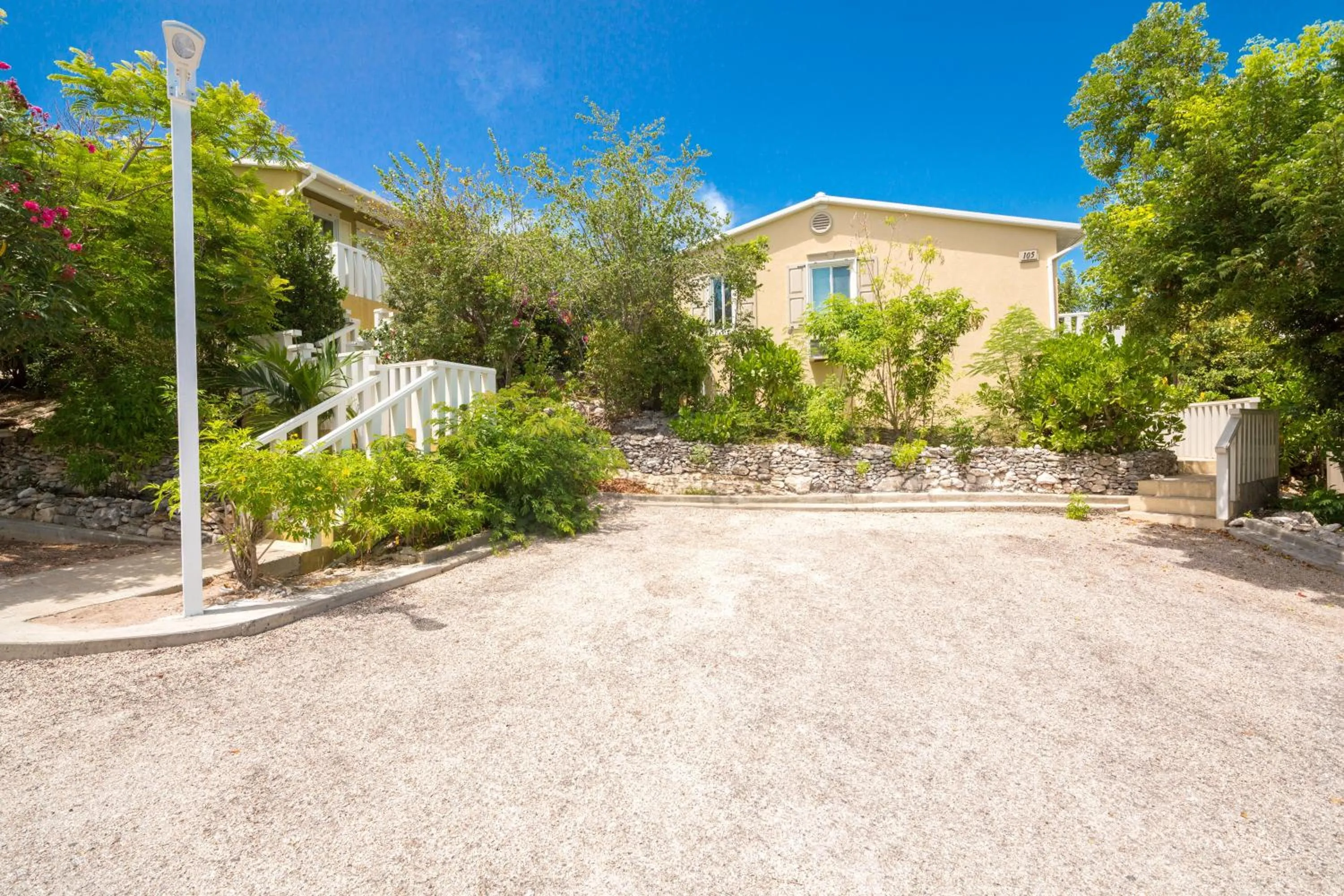 Garden in Kokomo Botanical Resort - Caribbean Family Cottages