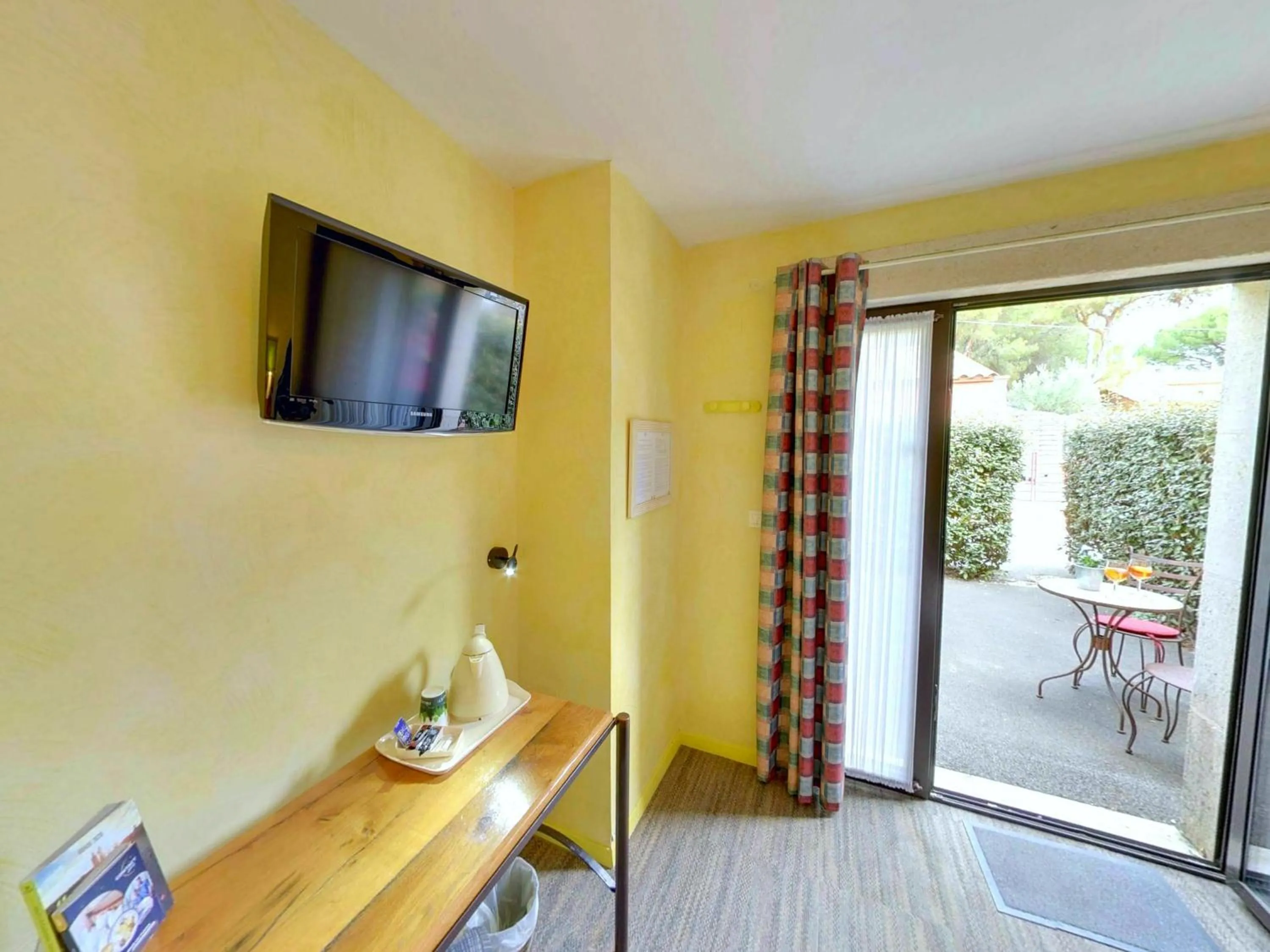 Seating area in Hotel du Mas