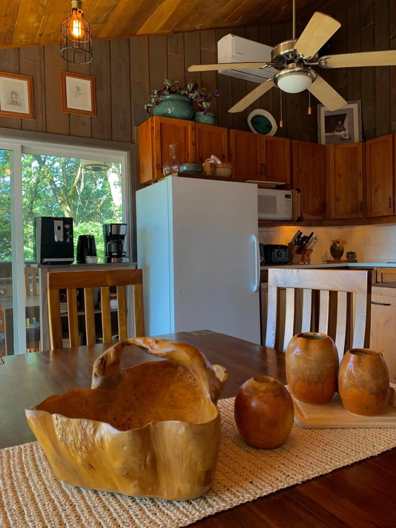 Dining area in The Fraser River's Edge B&B Lodge