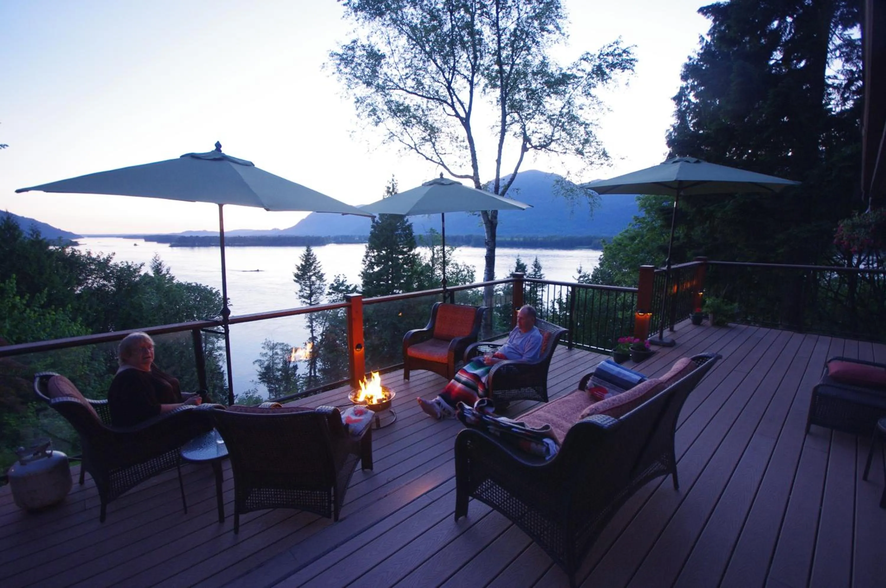 Balcony/Terrace in The Fraser River's Edge B&B Lodge