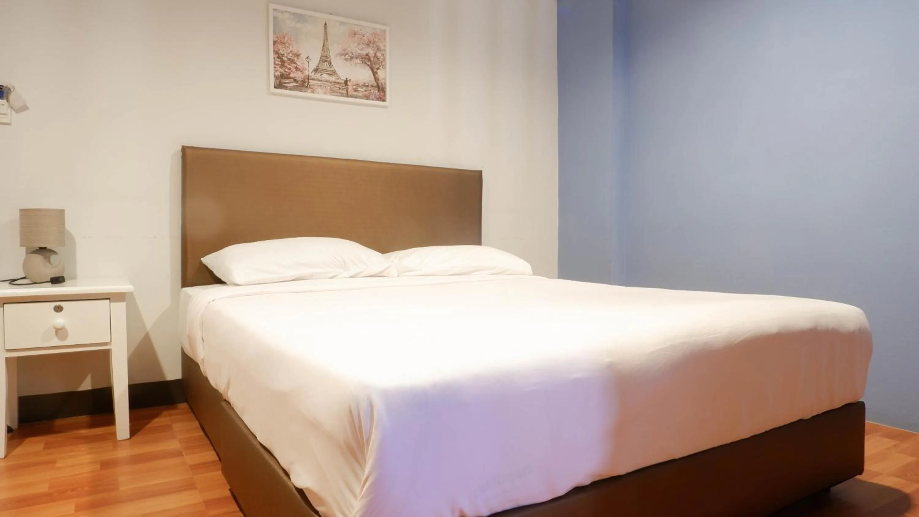 Bed in Airport A1 Hotel