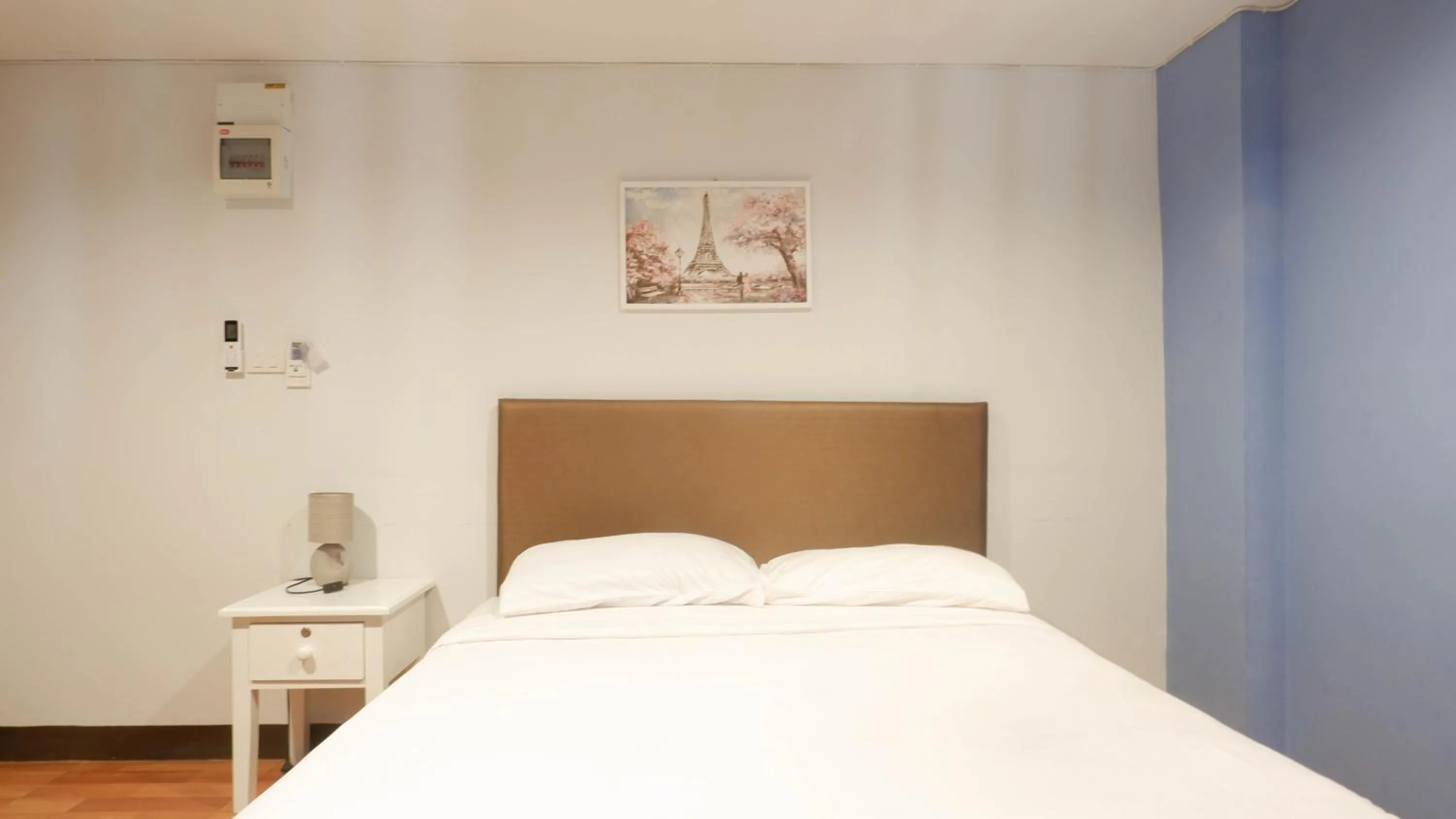 Bed in Airport A1 Hotel