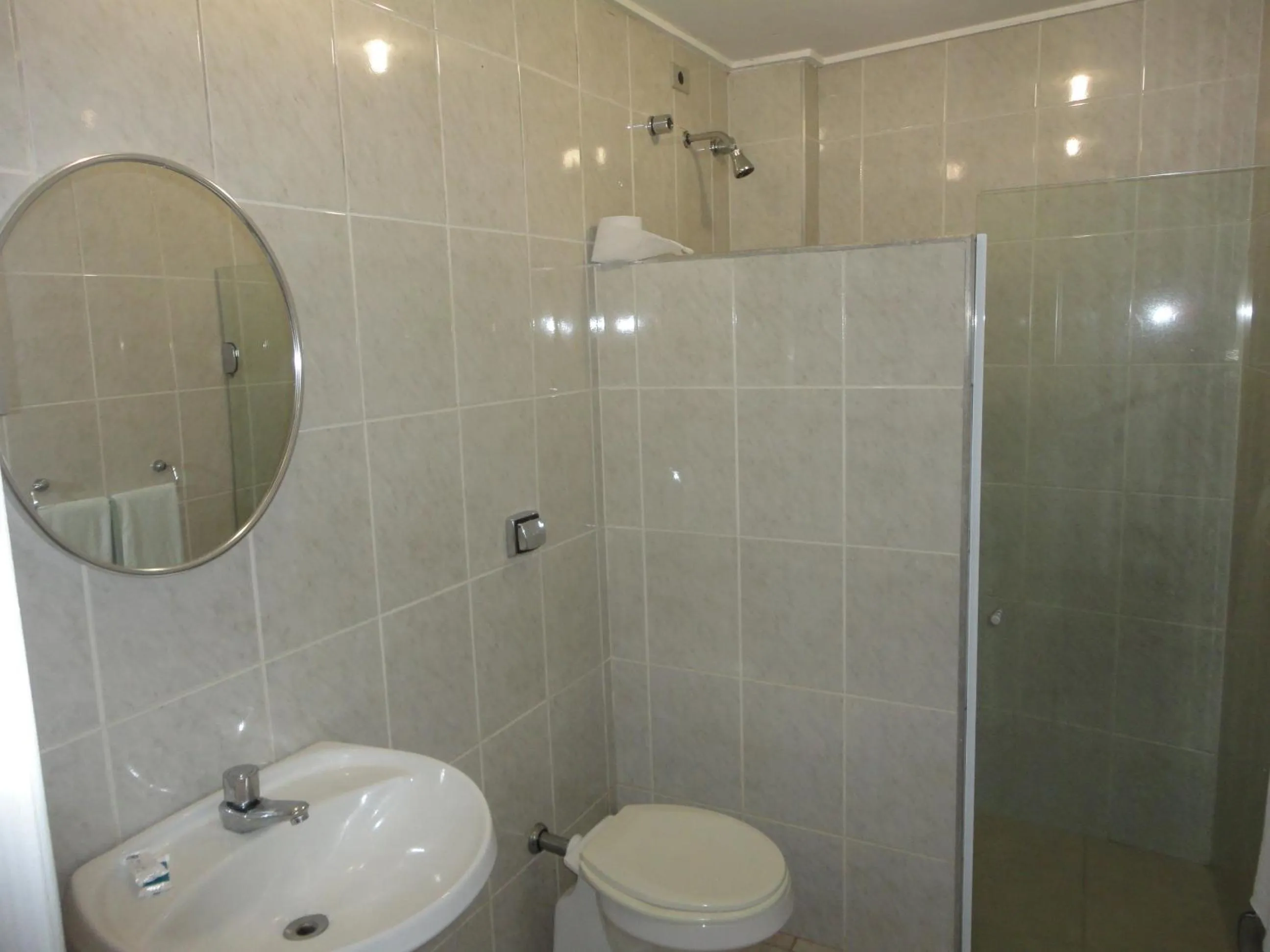 Bathroom in Hotel Joamar