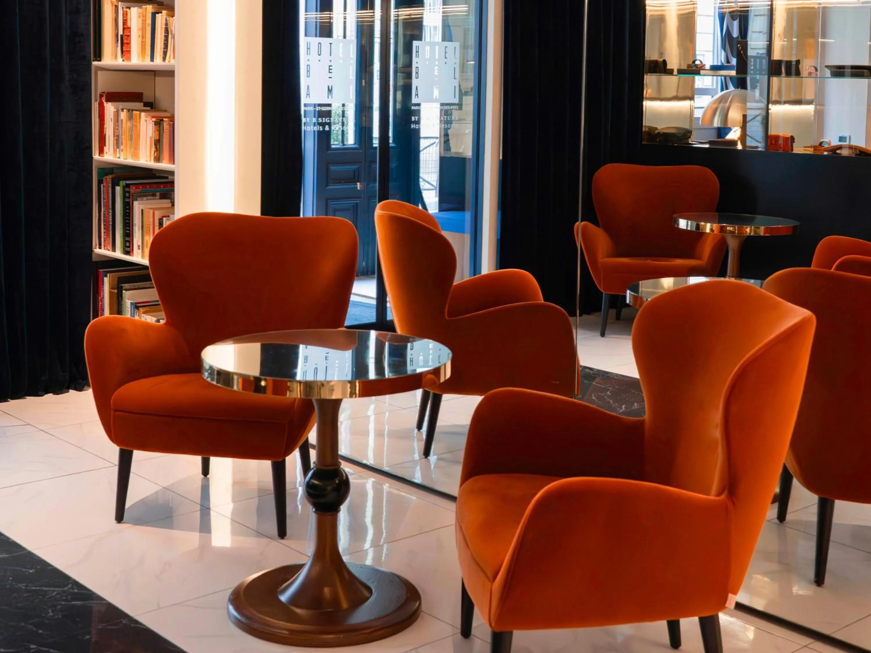 Lounge or bar in Hôtel Bel Ami