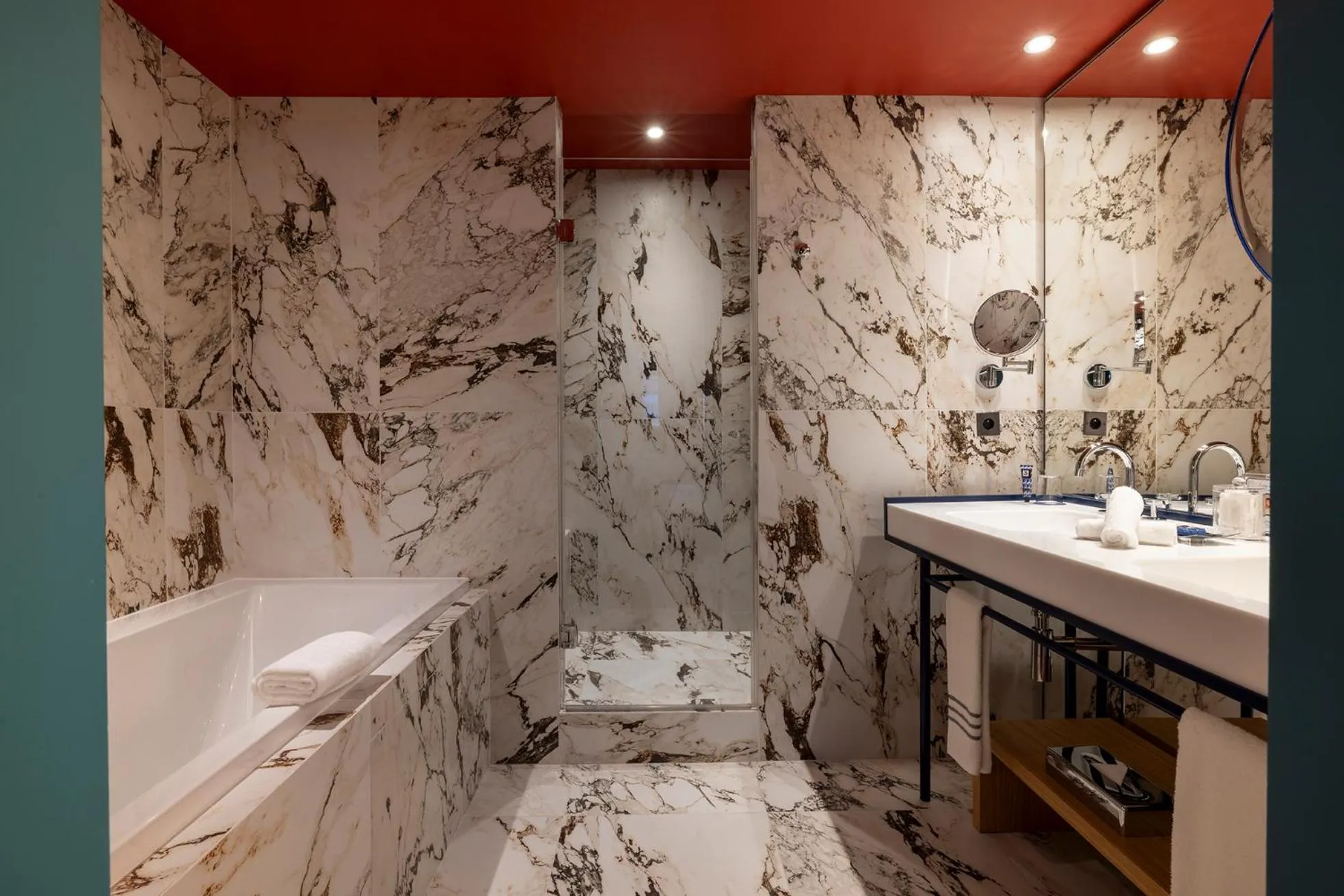 Bathroom in Hôtel Bel Ami