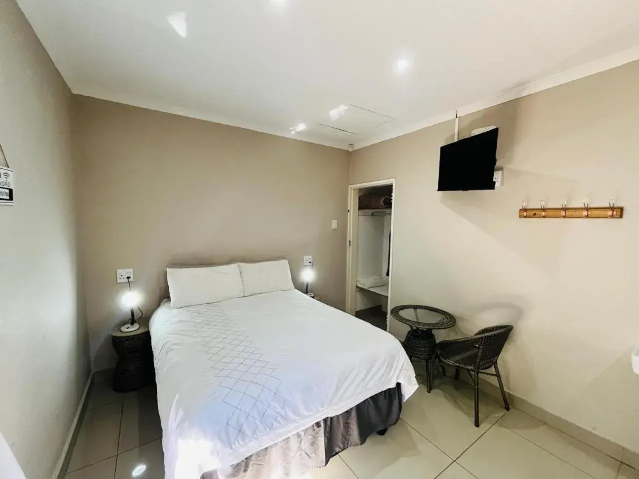 Standard Double Room in New Bali Guesthouse Standard Double Room in New Bali Guesthouse