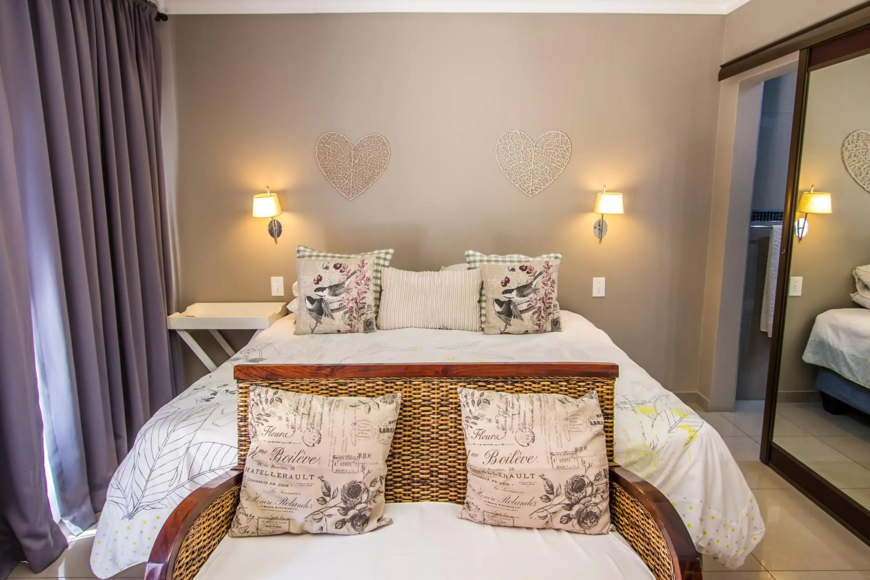 Deluxe Double Room in New Bali Guesthouse Deluxe Double Room in New Bali Guesthouse