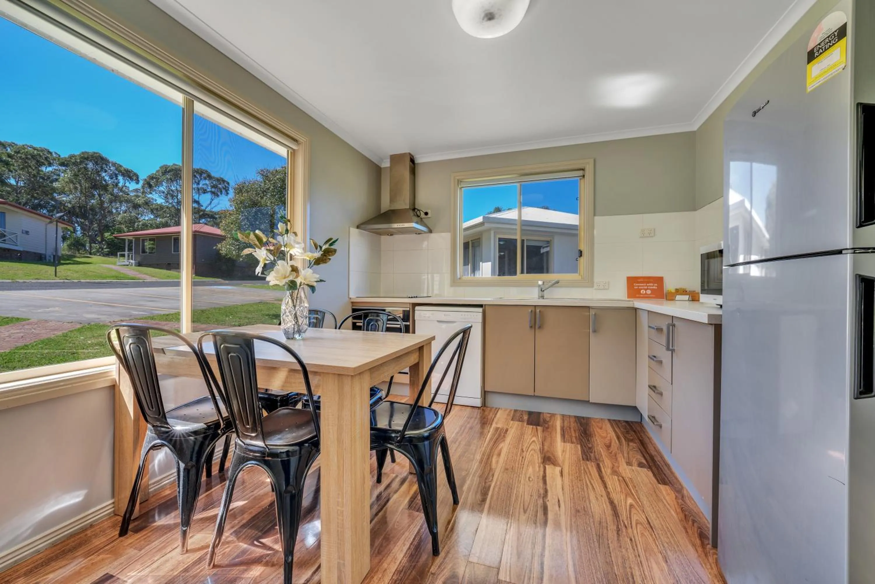 Kitchen or kitchenette in Ingenia Holidays Ulladulla