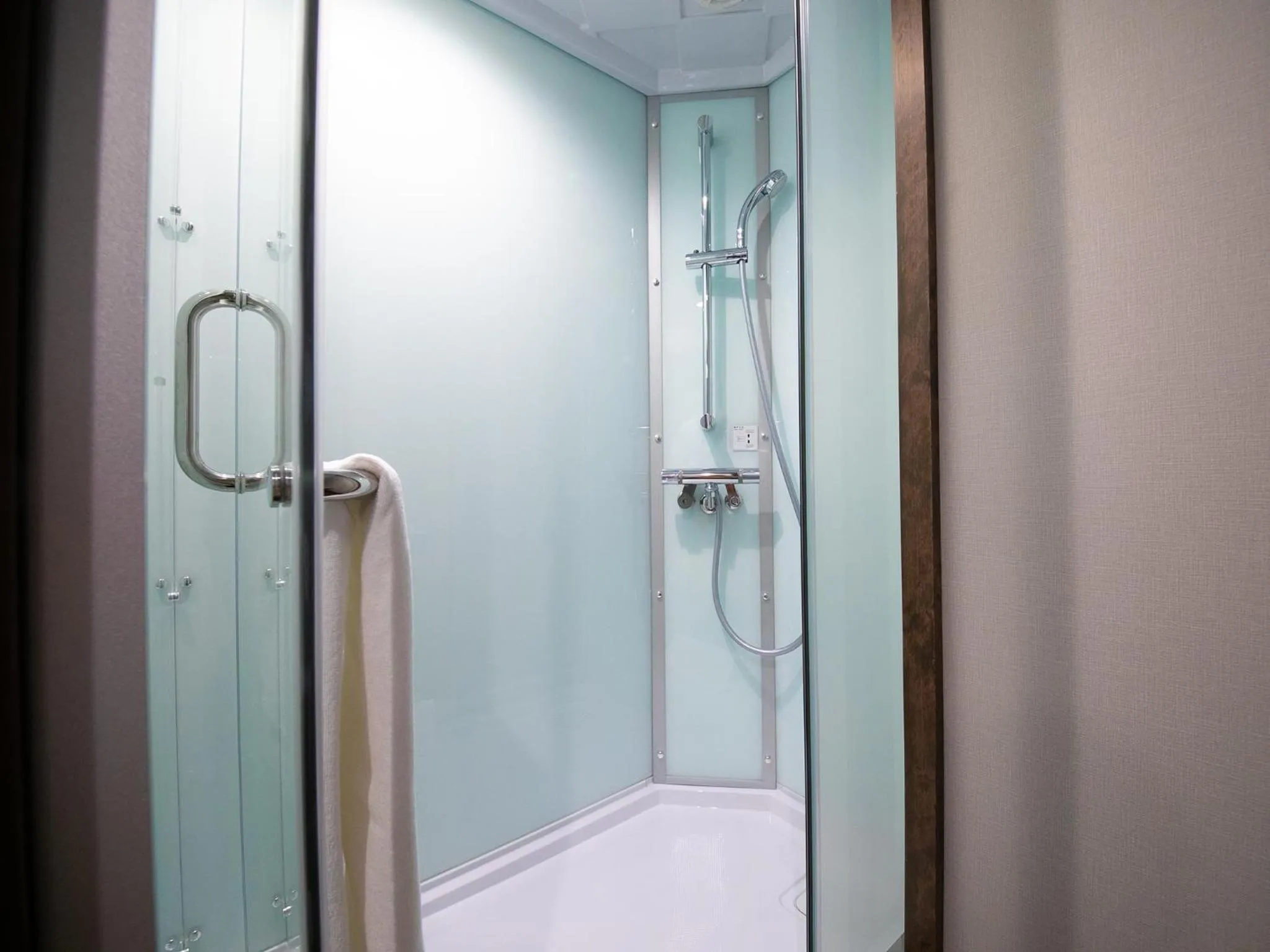 Shower in Iwakuni Kokusai Kanko Hotel