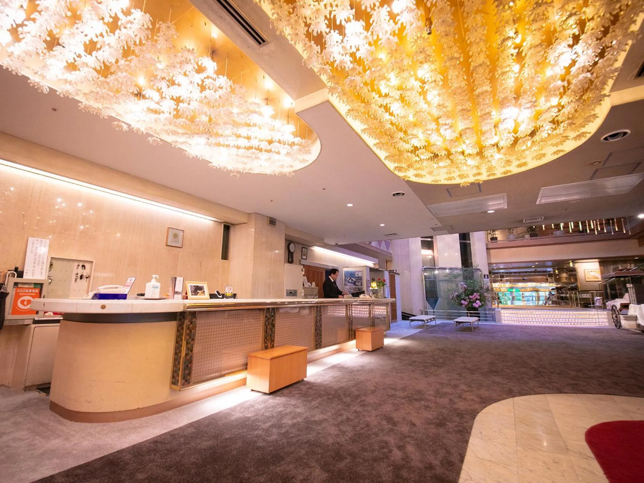 Lobby or reception in Iwakuni Kokusai Kanko Hotel