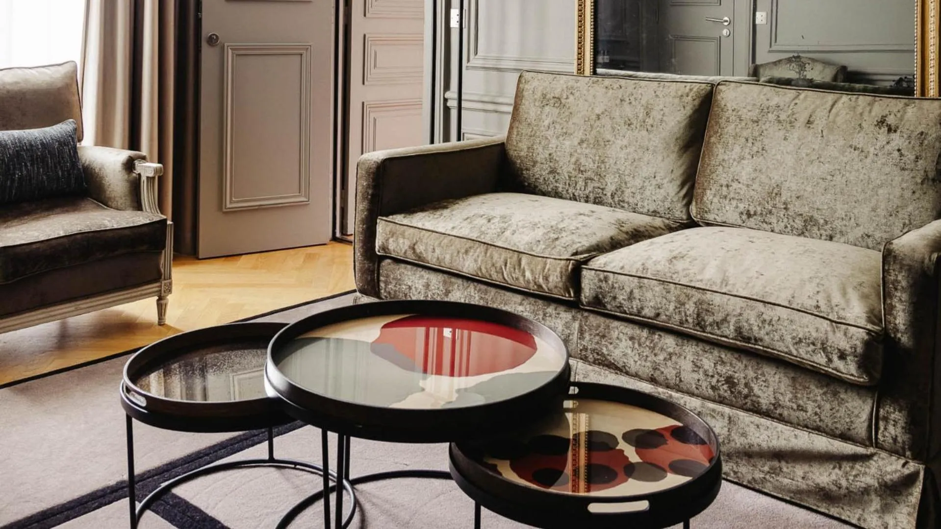 Bedroom in Hôtel Lancaster Paris Champs-Elysées