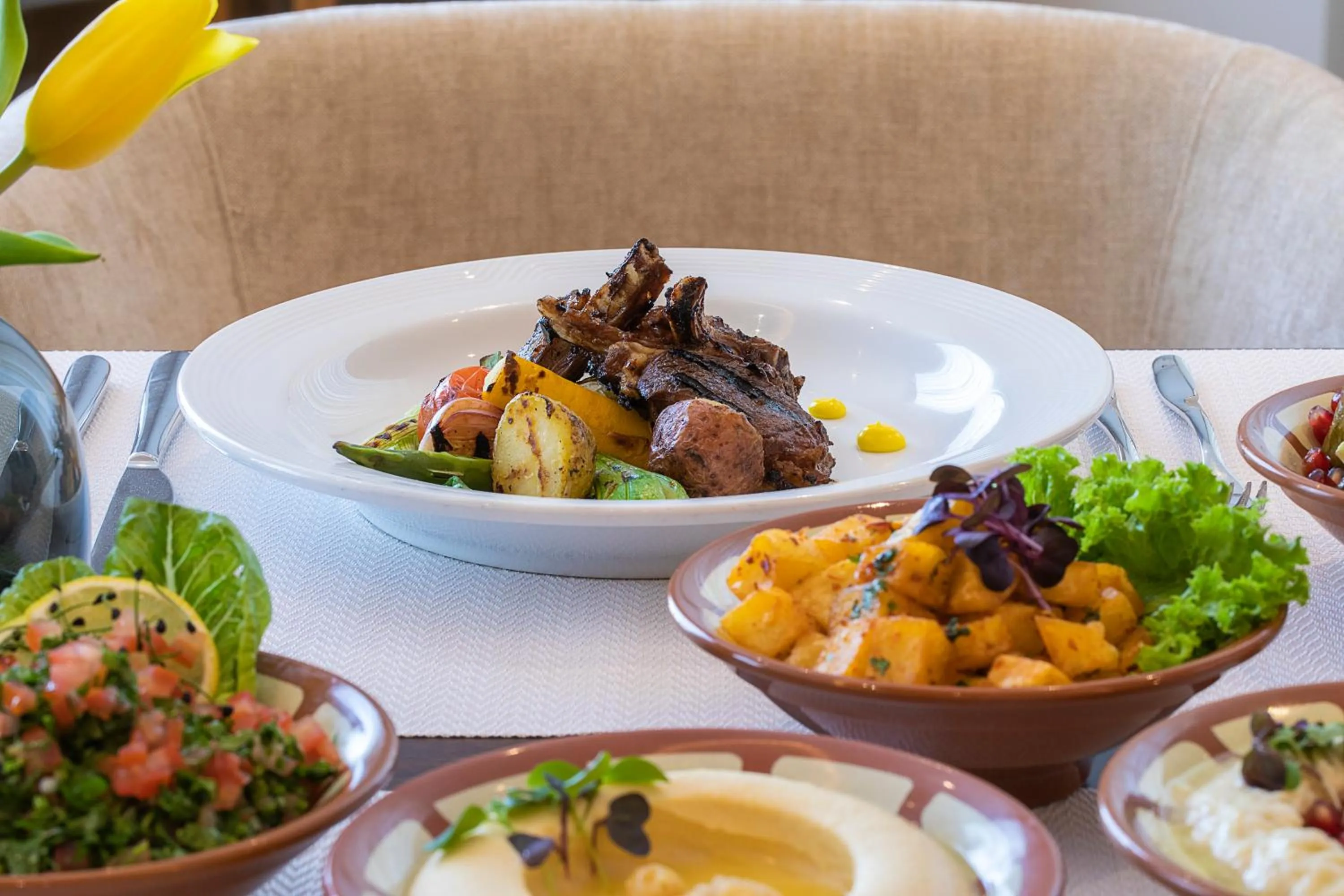 Restaurant/places to eat in voco Al Khobar by IHG