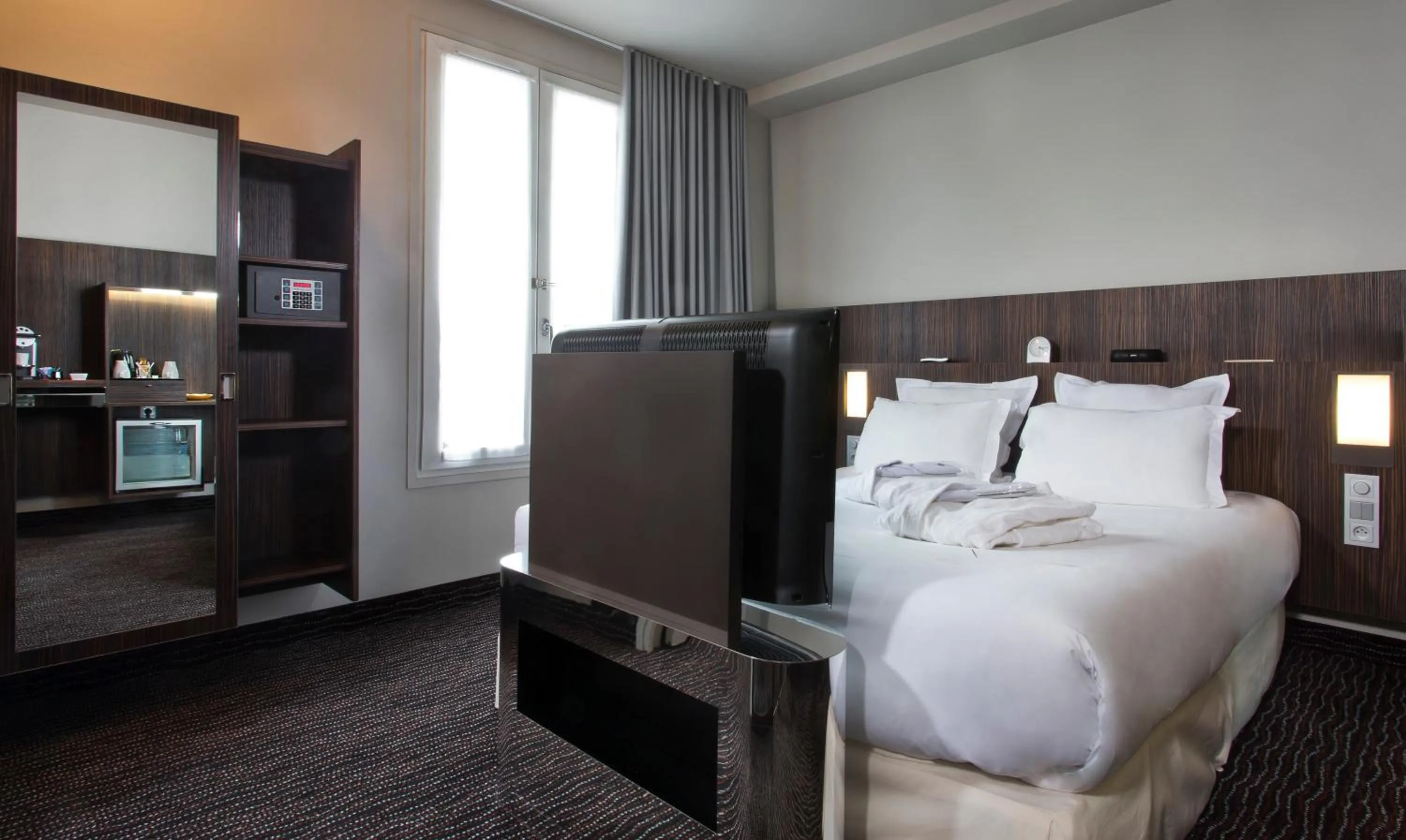 Bed in Libertel Gare de L'Est Francais