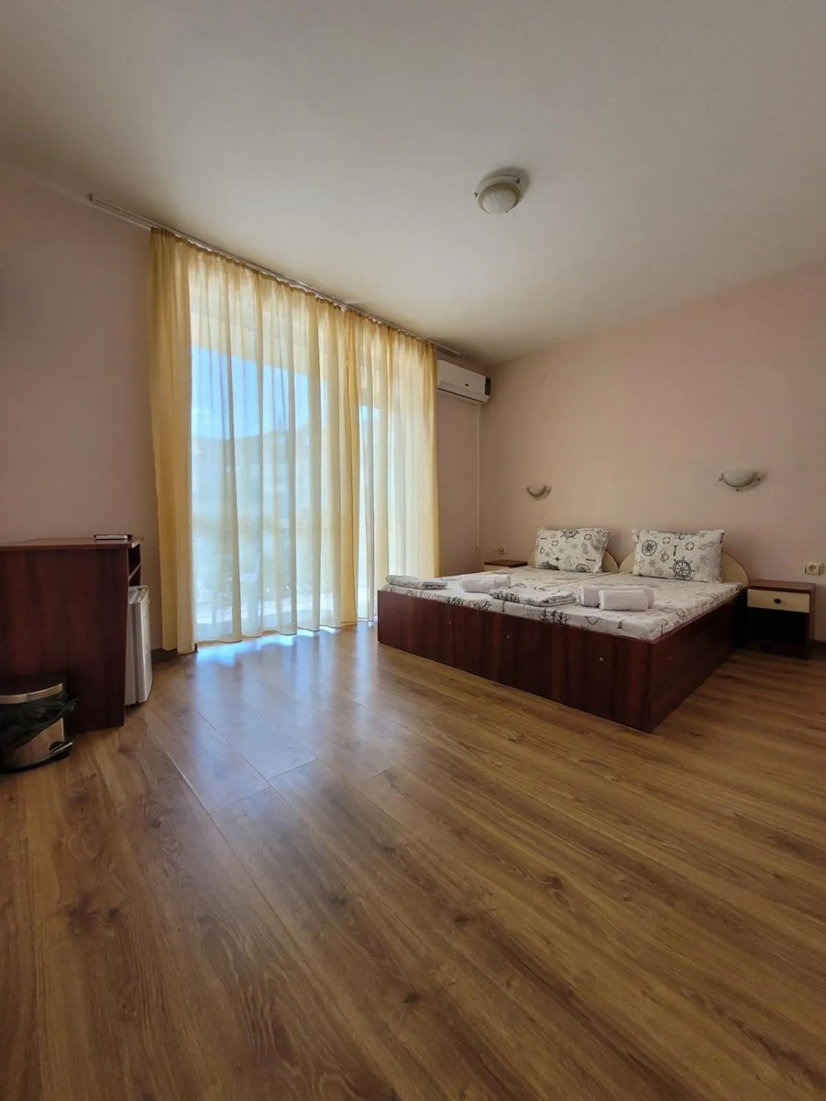 Photo of the whole room, Bed in Guesthouse Iceberg