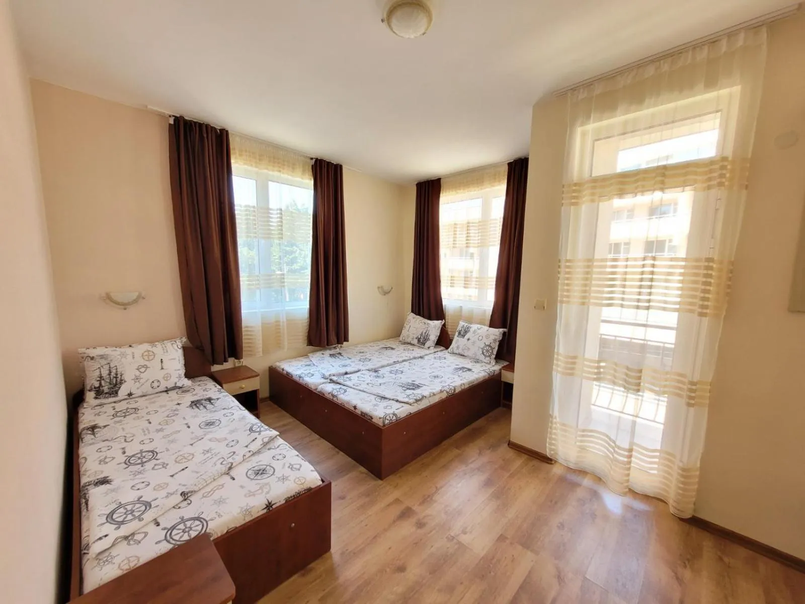 Photo of the whole room, Bed in Guesthouse Iceberg