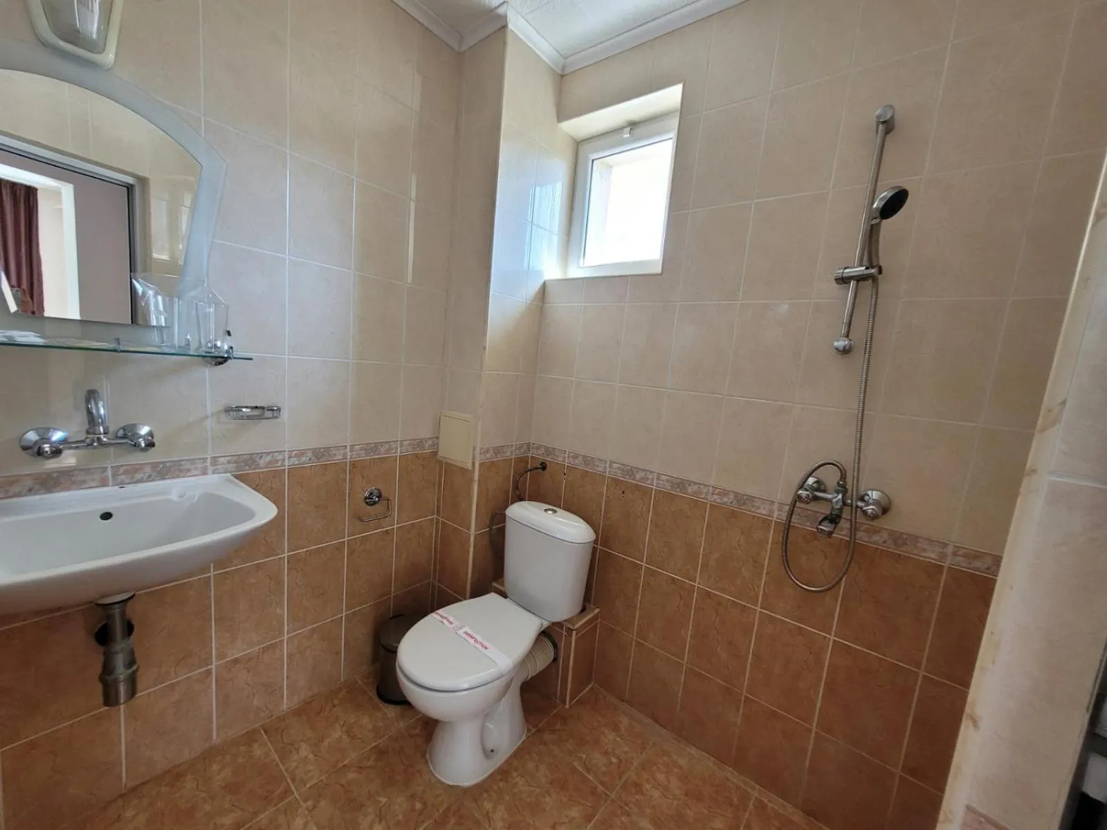 Shower in Guesthouse Iceberg