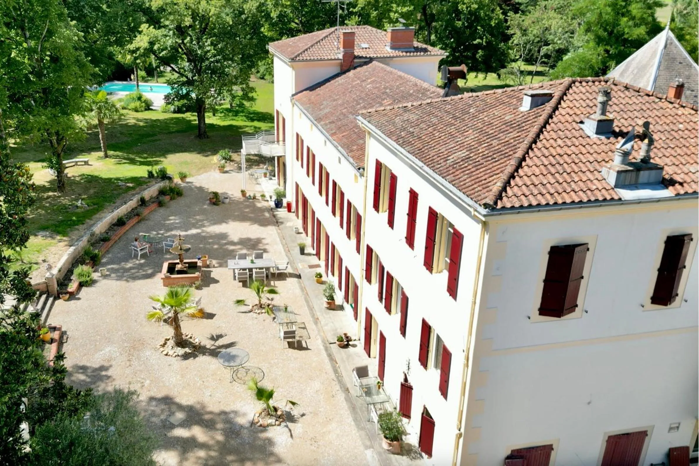 Property building in Domaine de Rasigous