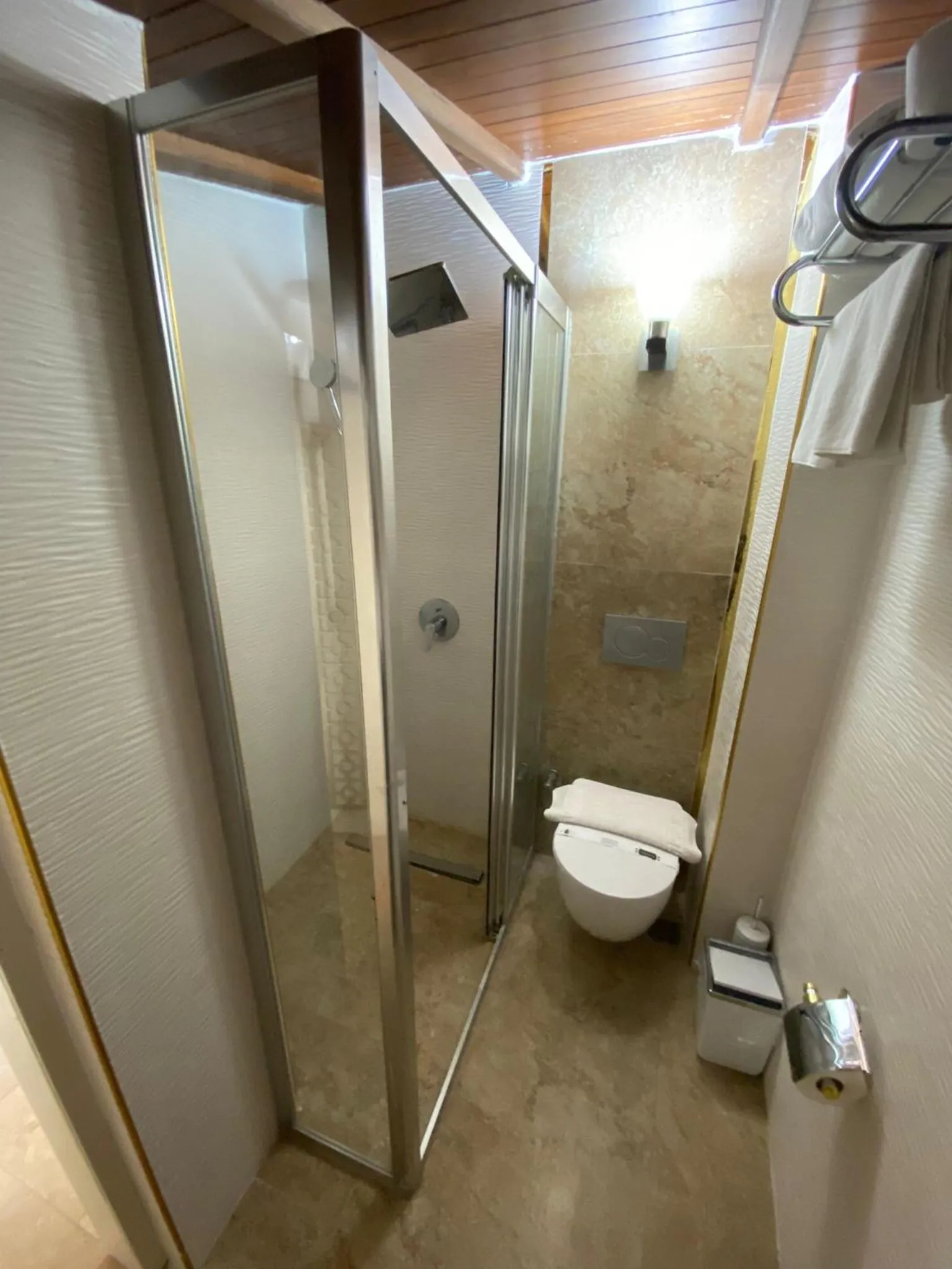 Bathroom in Castle Old Town Hotel