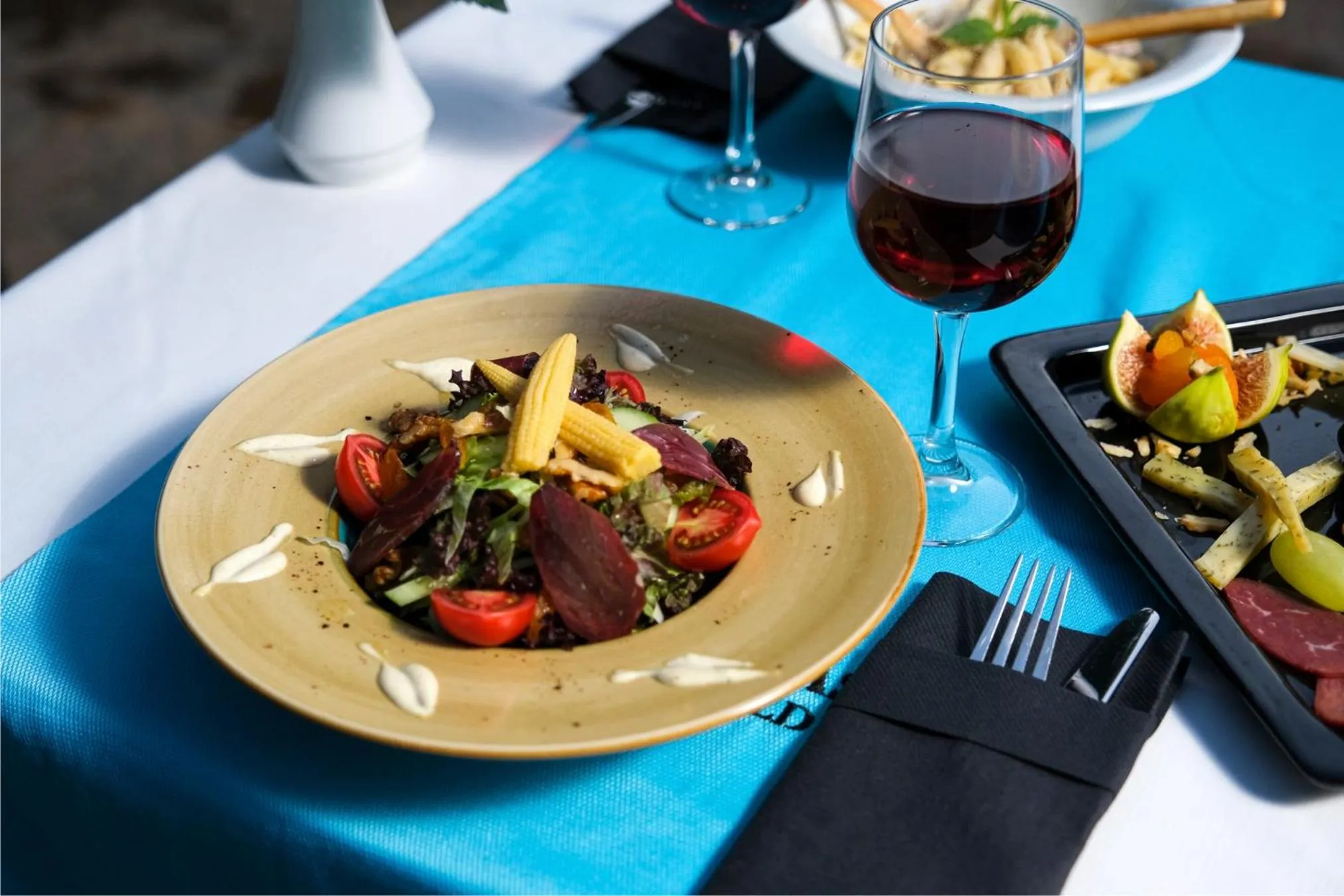 Food and drinks in Castle Old Town Hotel