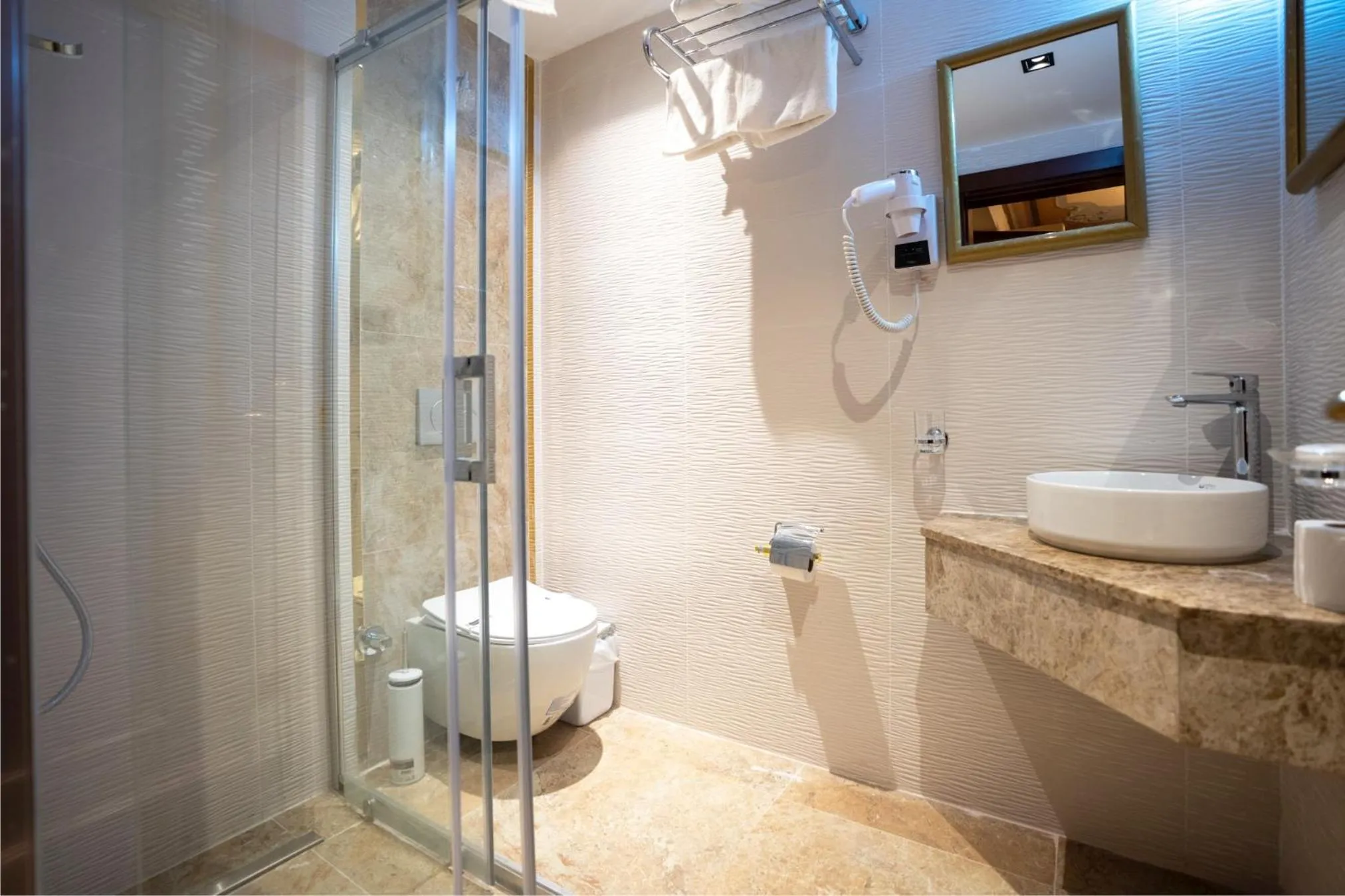 Bathroom in Castle Old Town Hotel