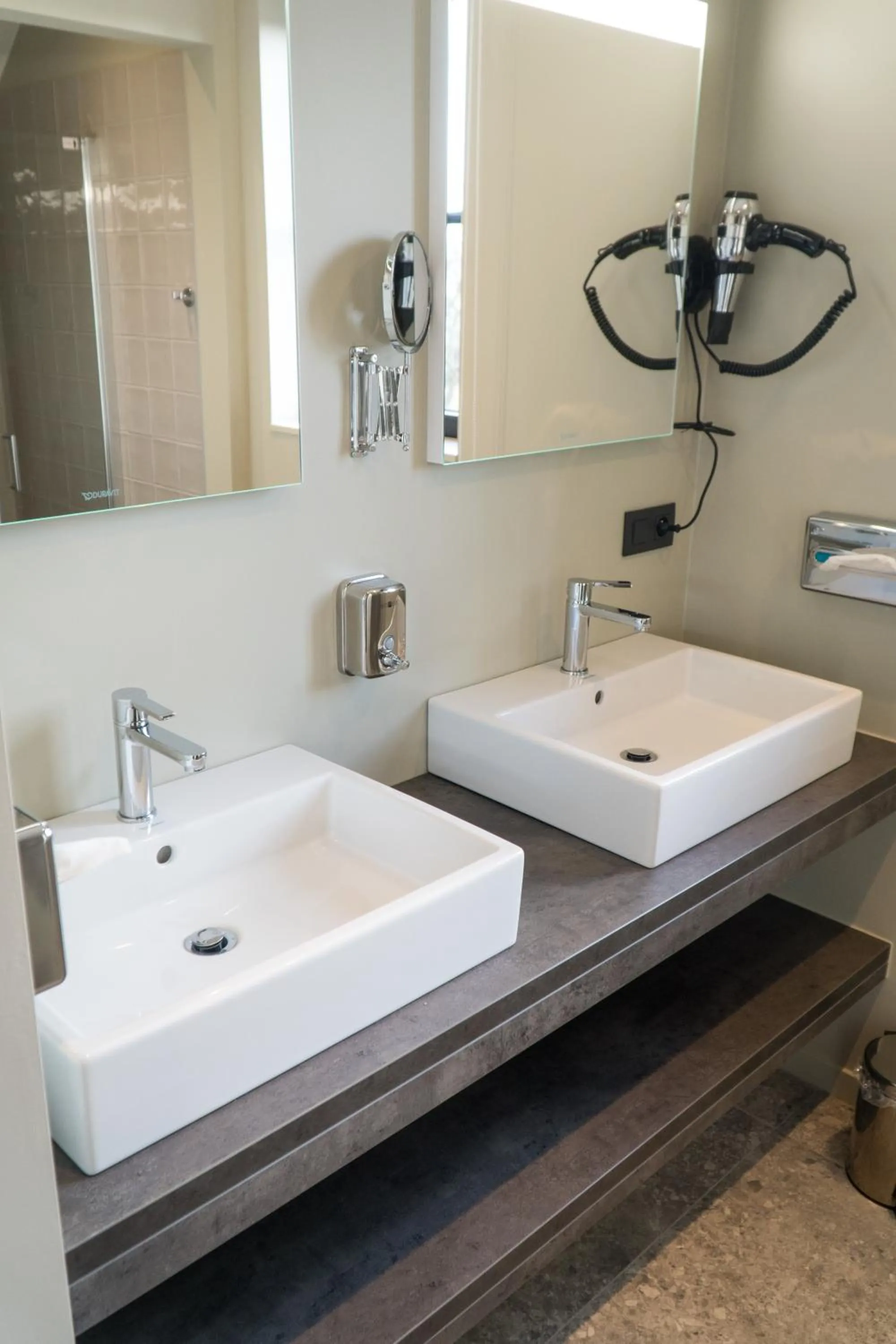 Bathroom in Café Coureur Borgloon