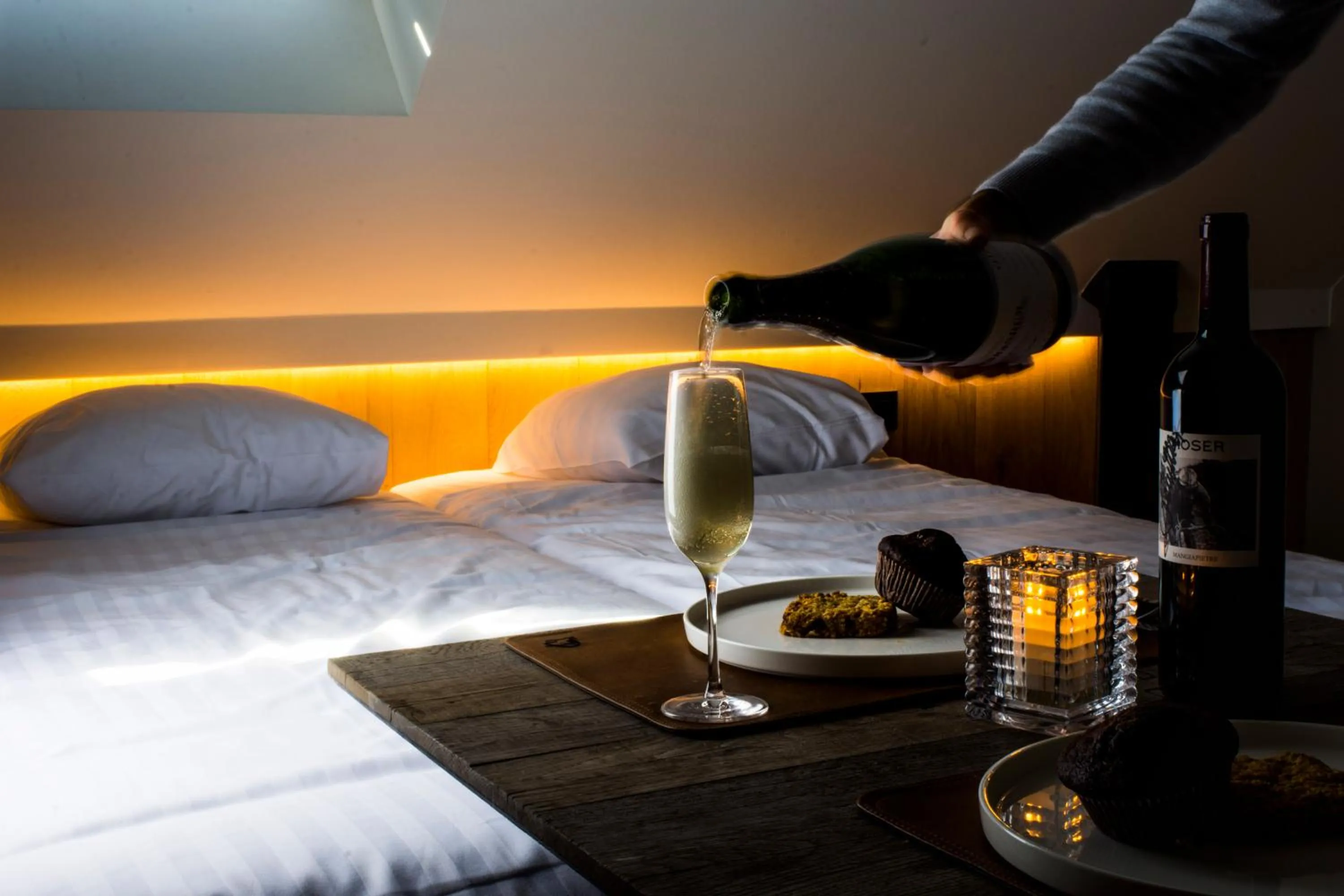 Bedroom, Bed in Café Coureur Borgloon