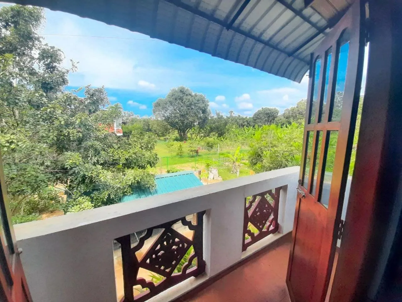 Garden view in Sinhagiri Villa